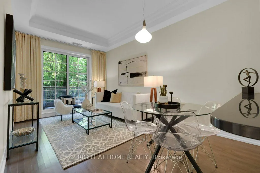 20 Burkebrook Place, #216