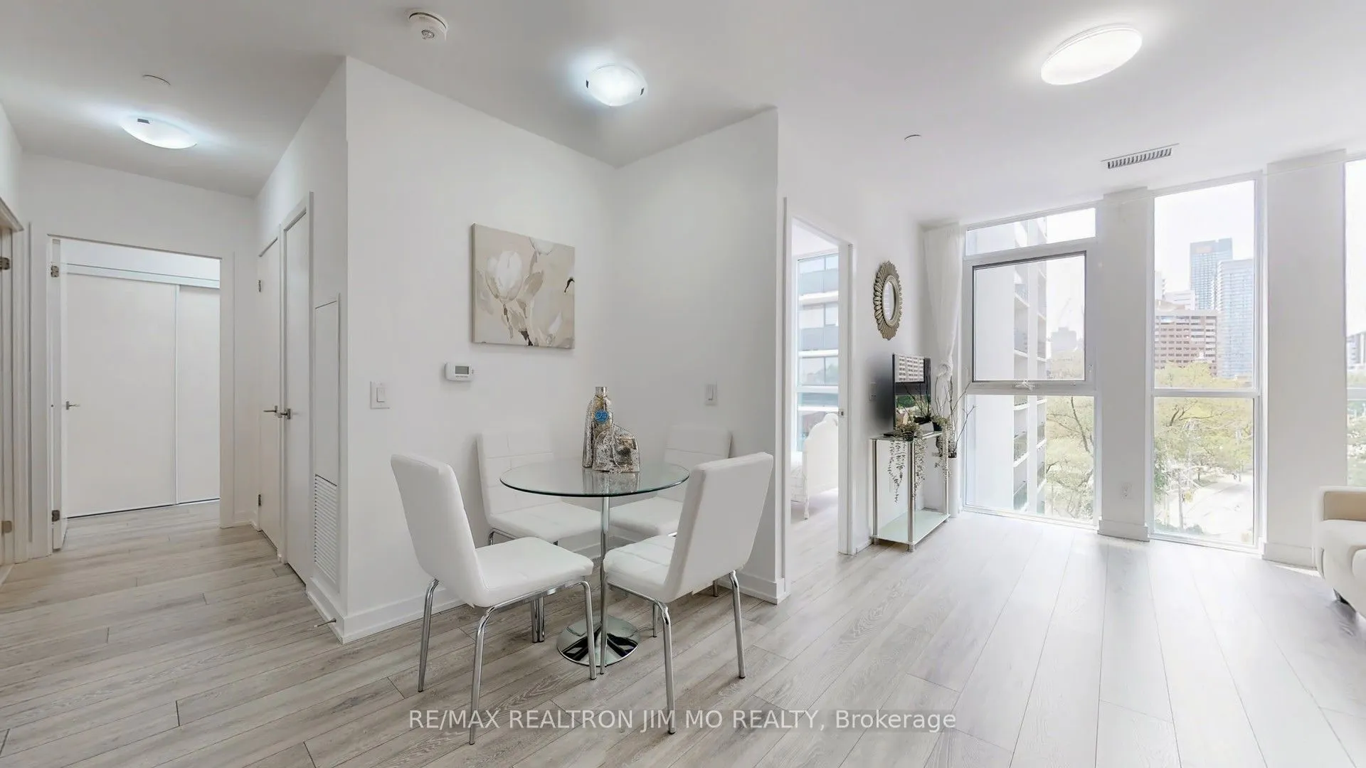 159 Wellesley Street E, #401