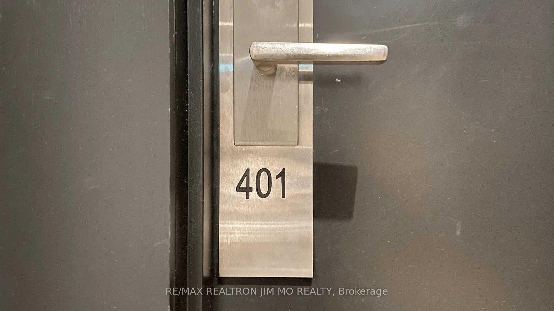 159 Wellesley Street E, #401