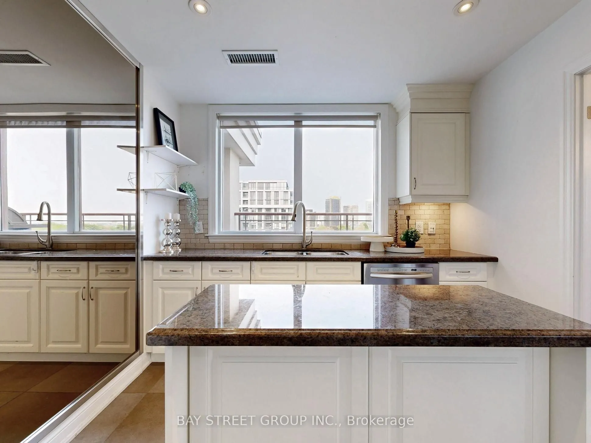 23 Rean Drive, #705