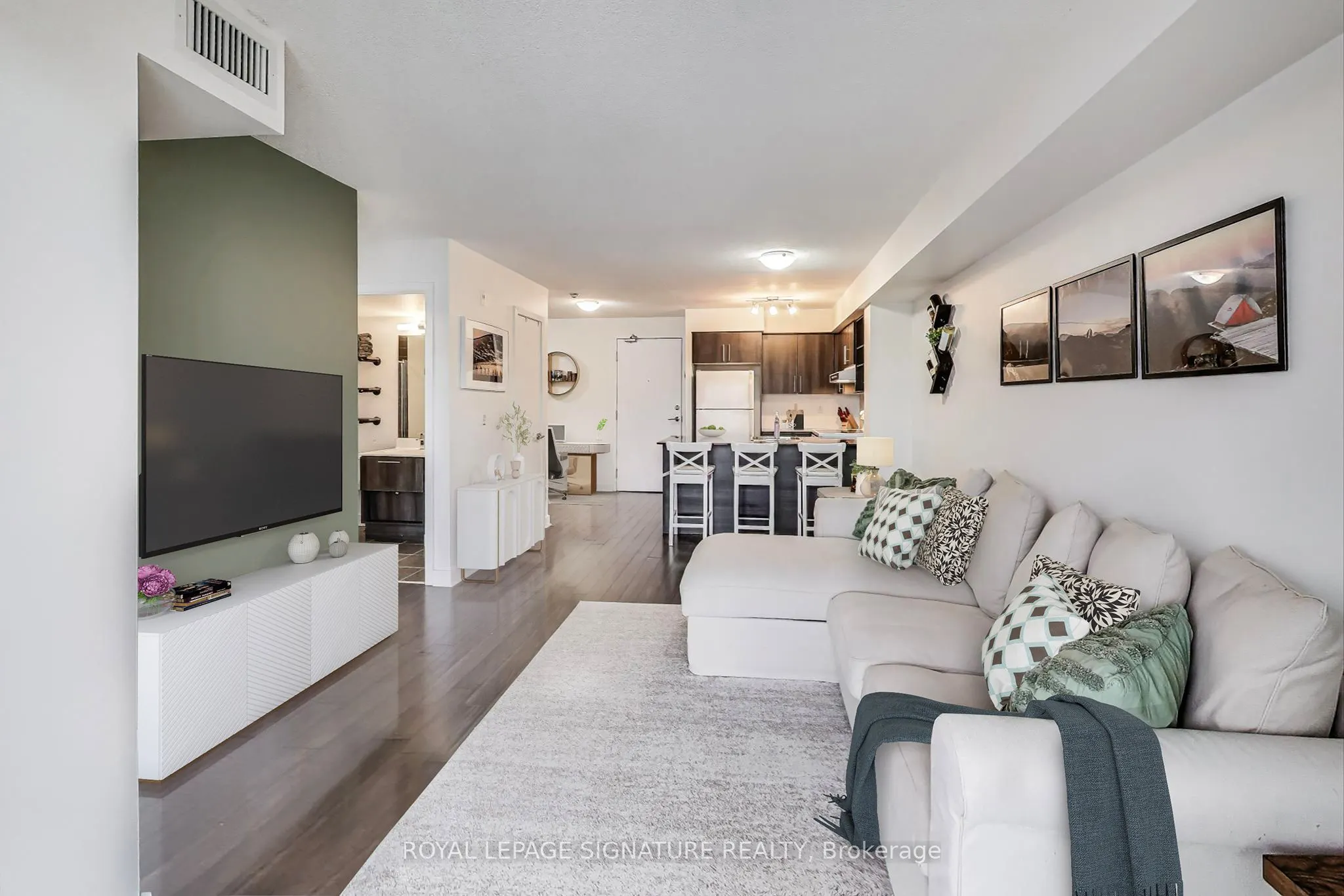 120 Dallimore Circle, #621