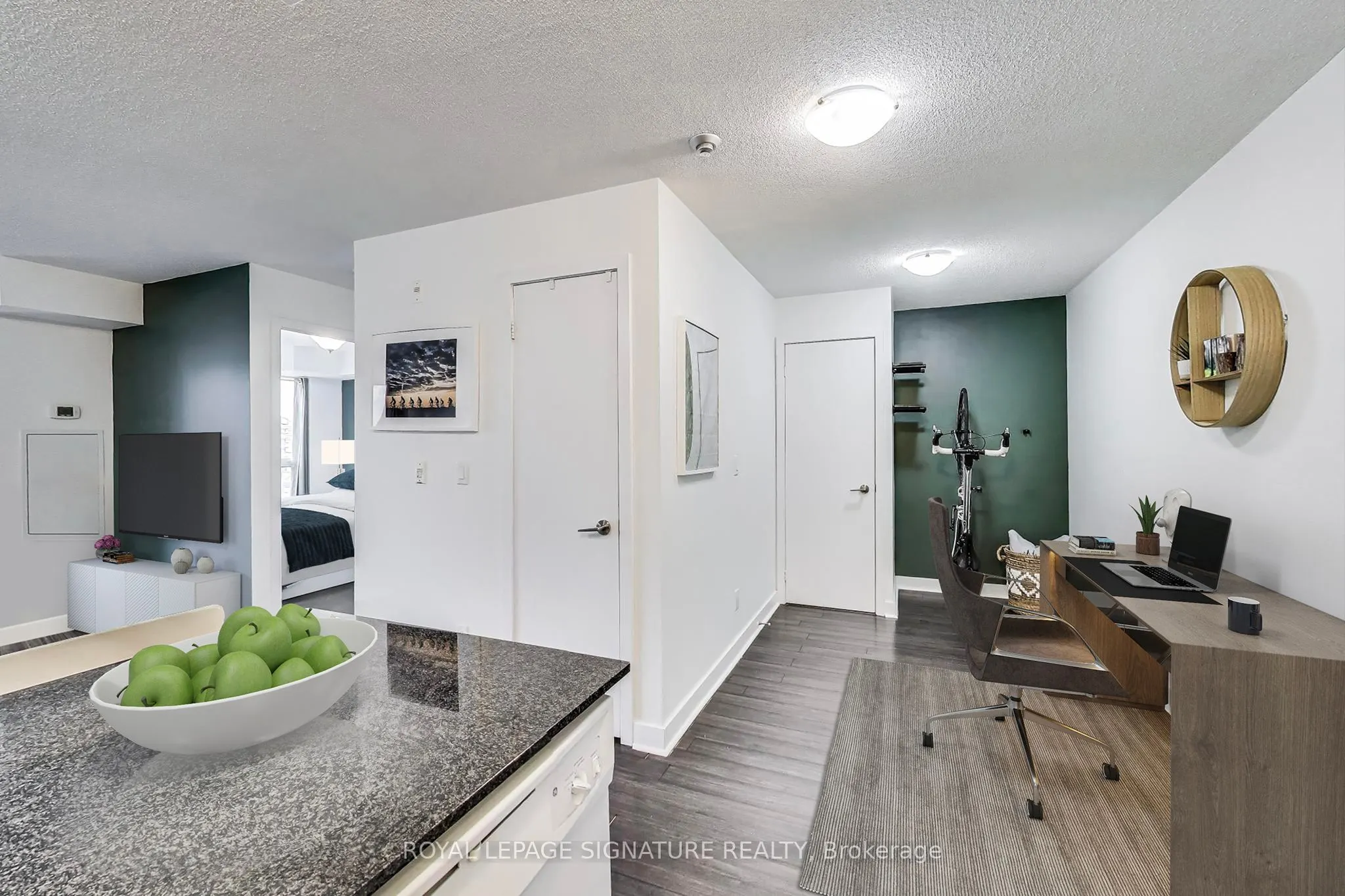 120 Dallimore Circle, #621