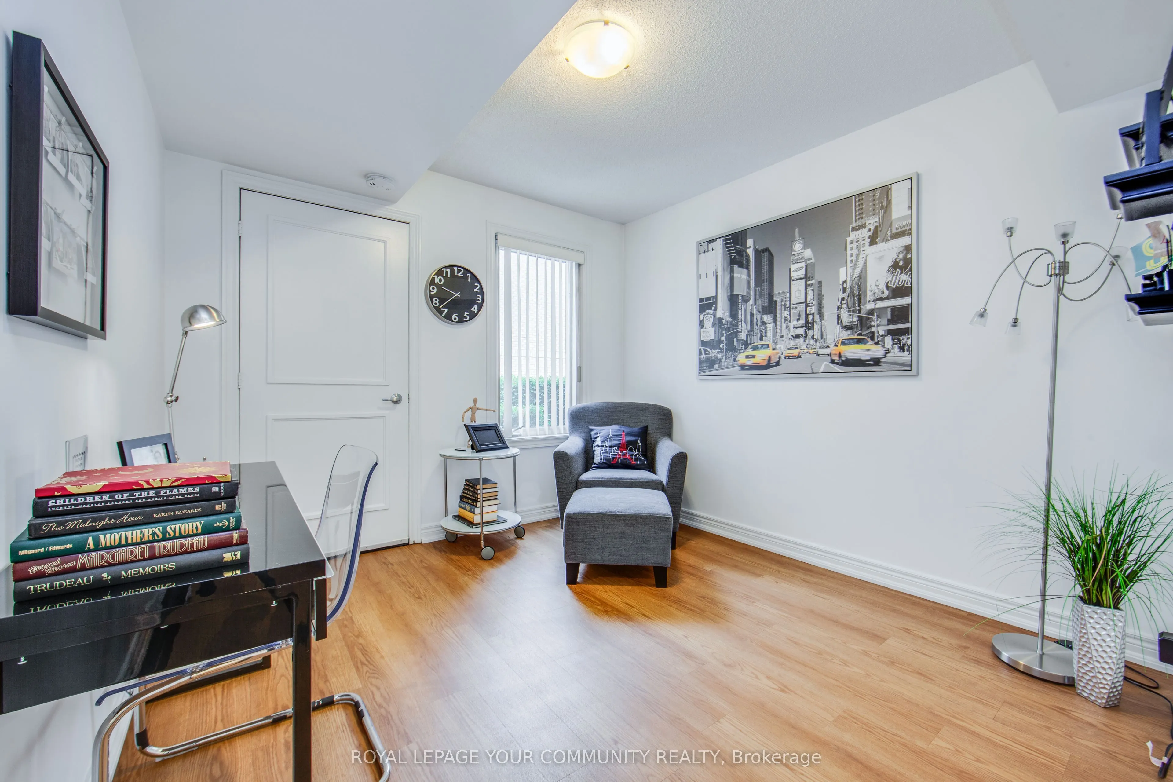 130 Vanderhoof Avenue, #101