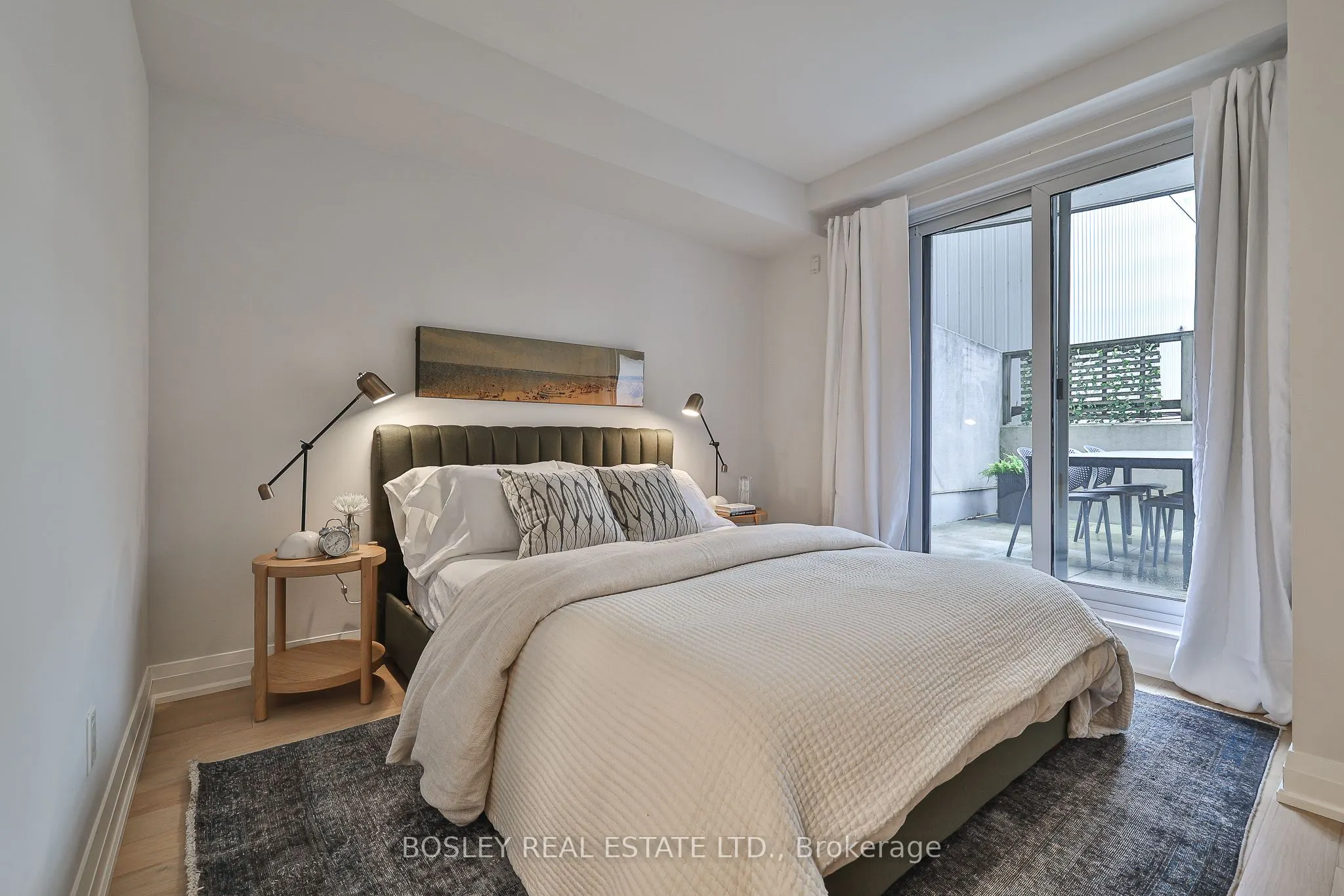 1430 Yonge Street, #201