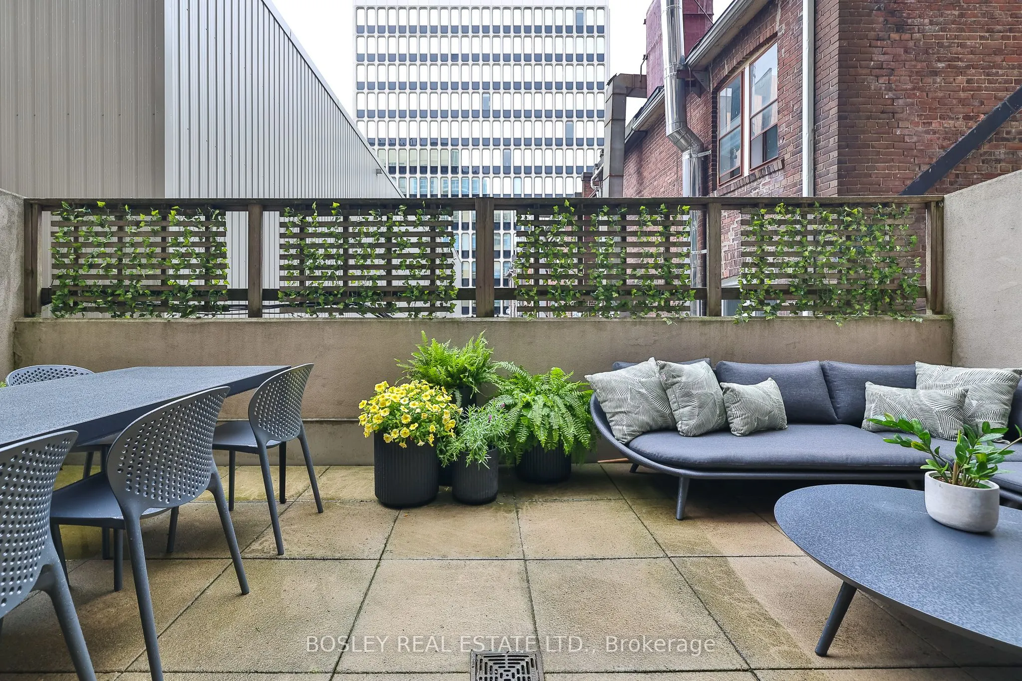 1430 Yonge Street, #201