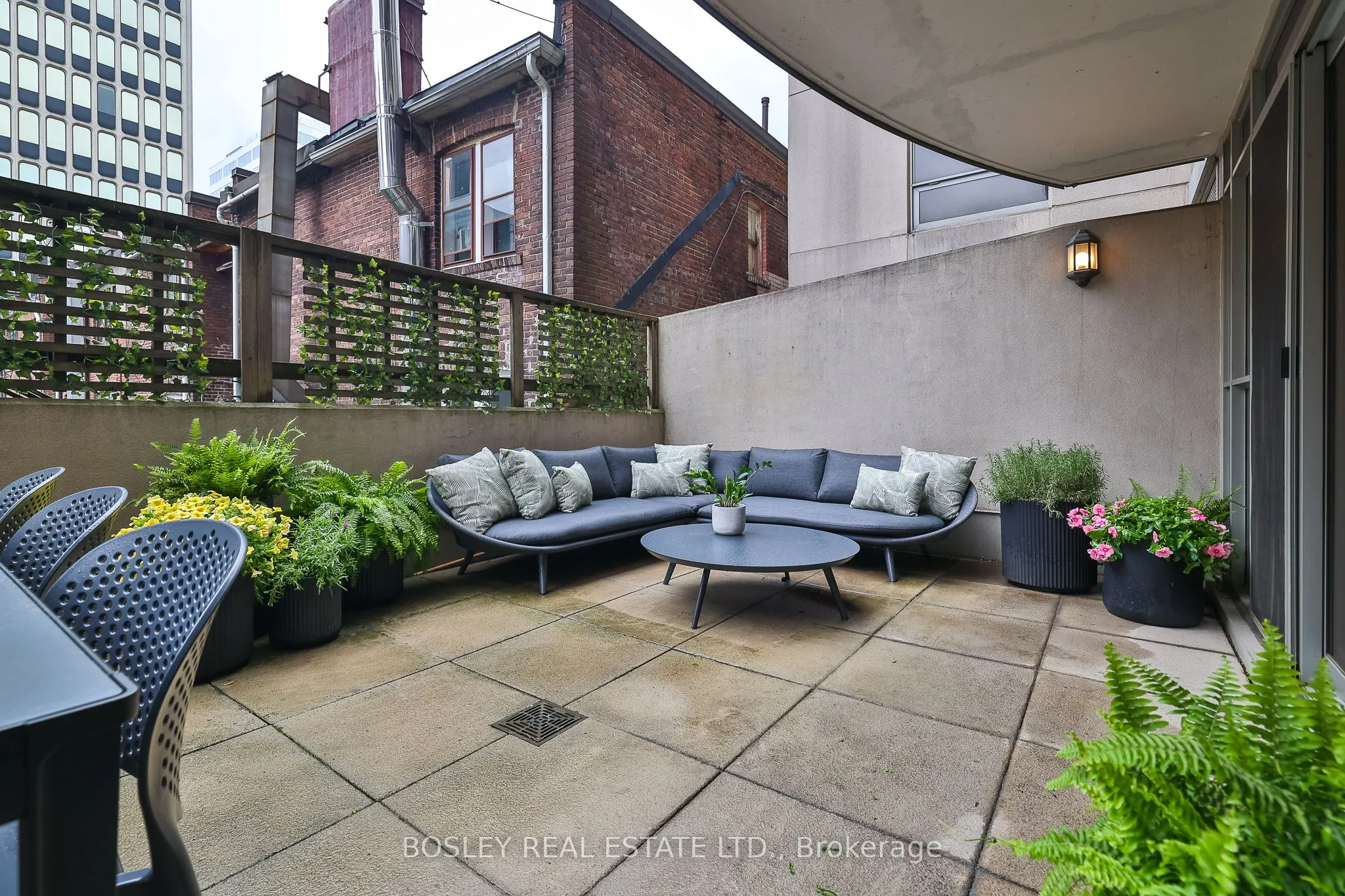 1430 Yonge Street, #201