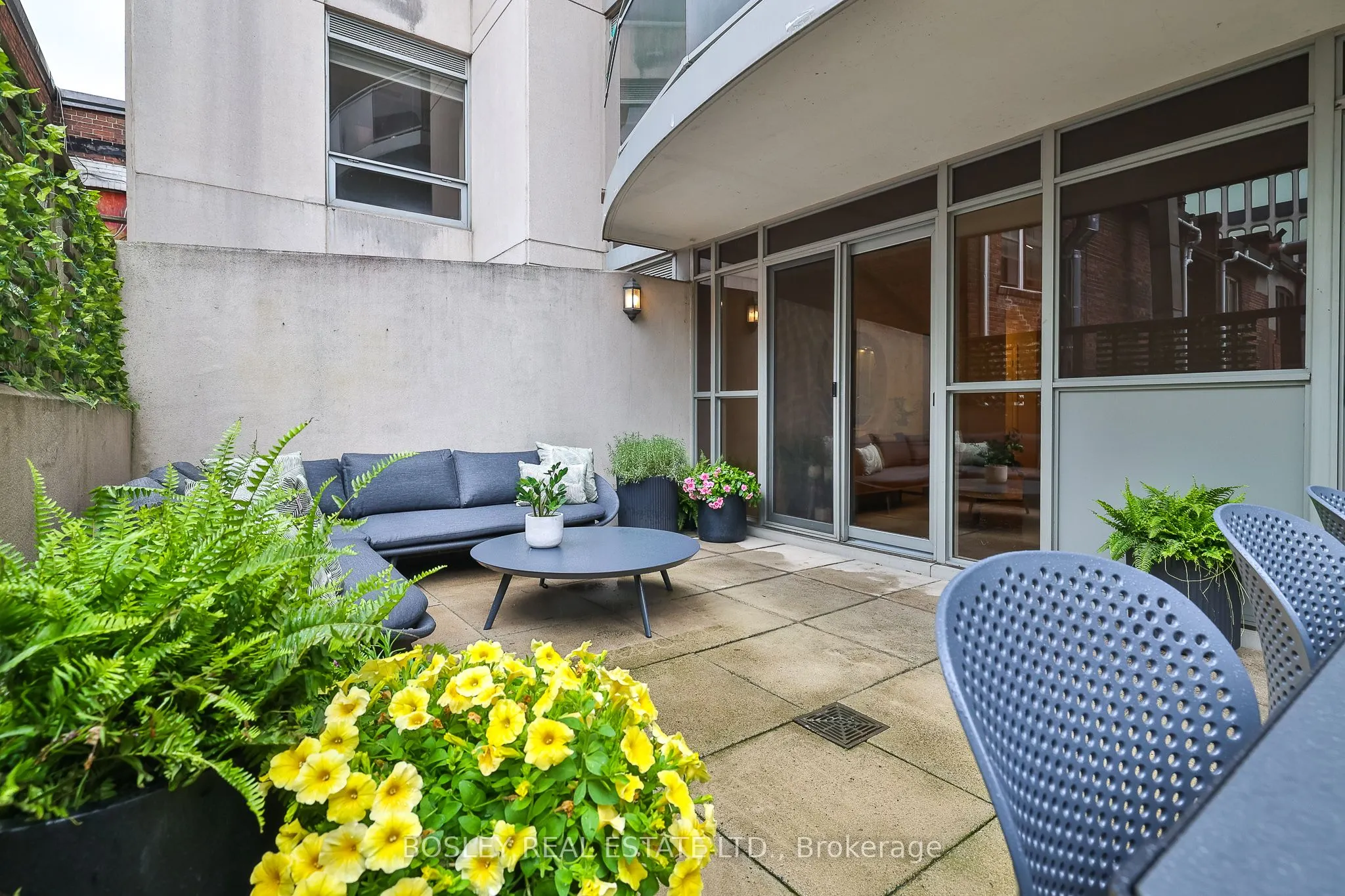 1430 Yonge Street, #201