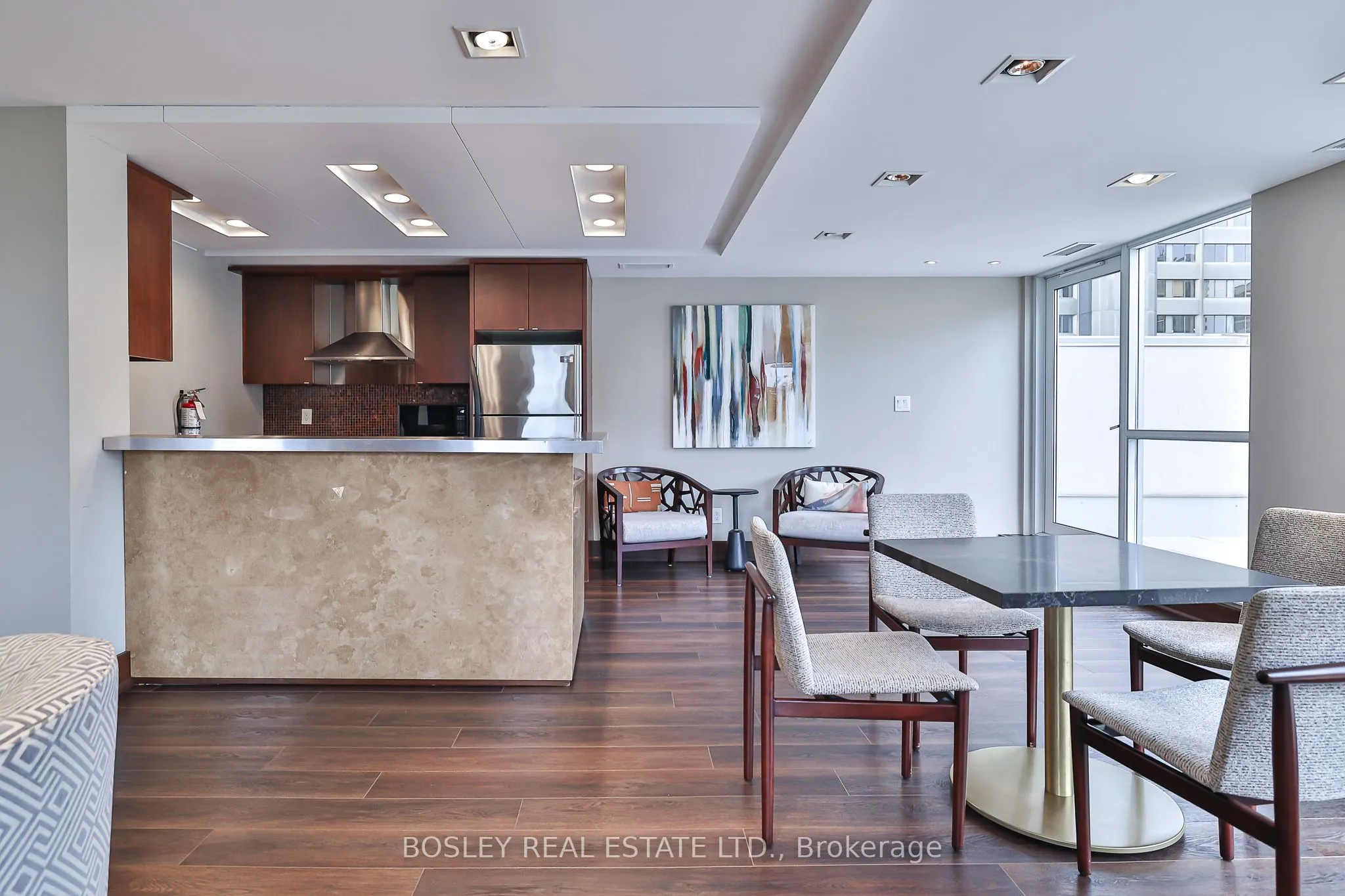1430 Yonge Street, #201