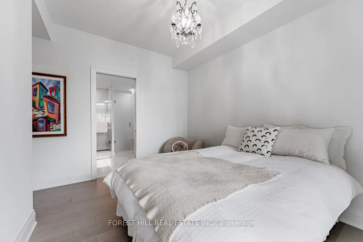 280 Howland Avenue, #201