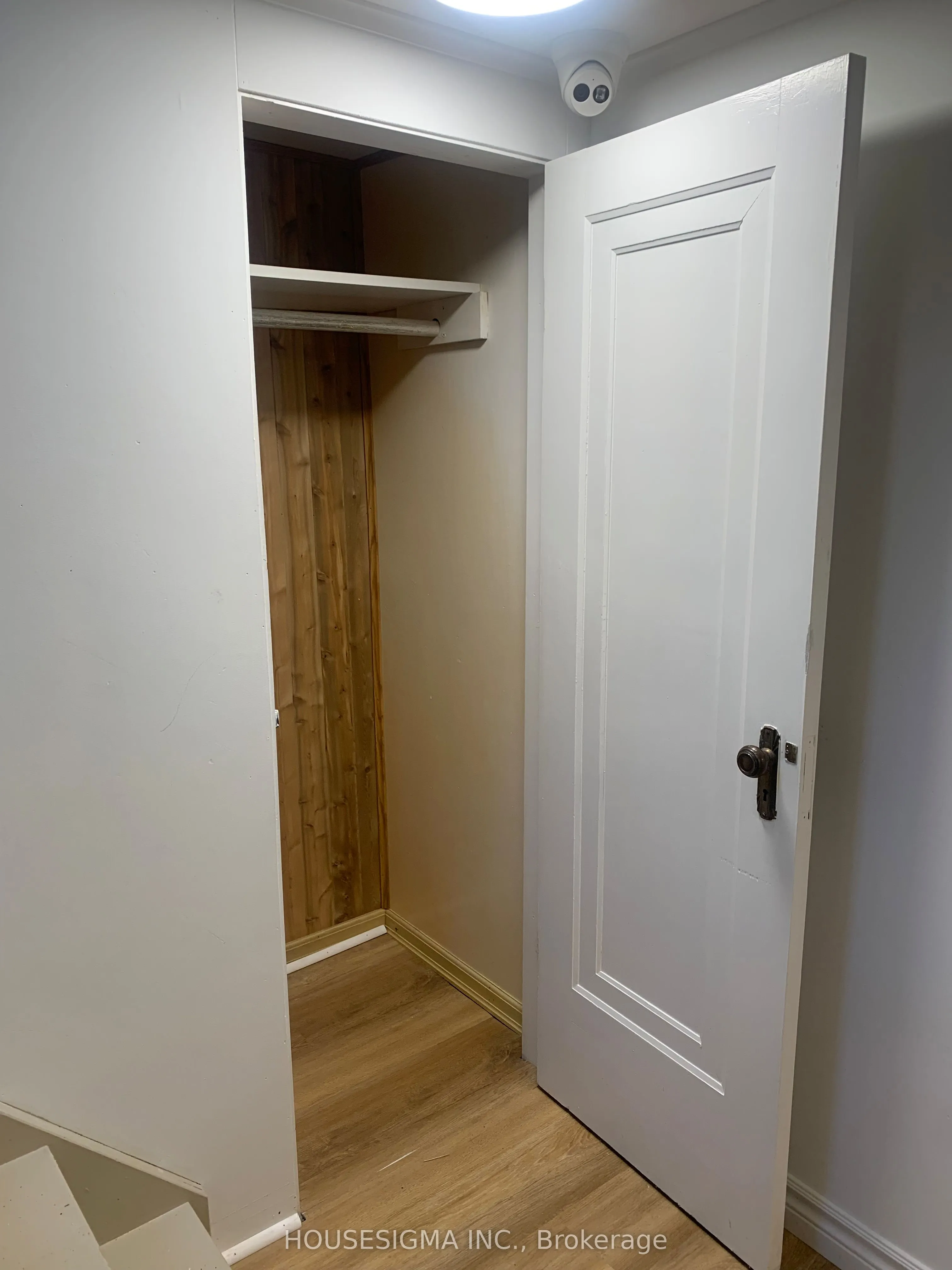 324 Lawrence Avenue W, #Basement