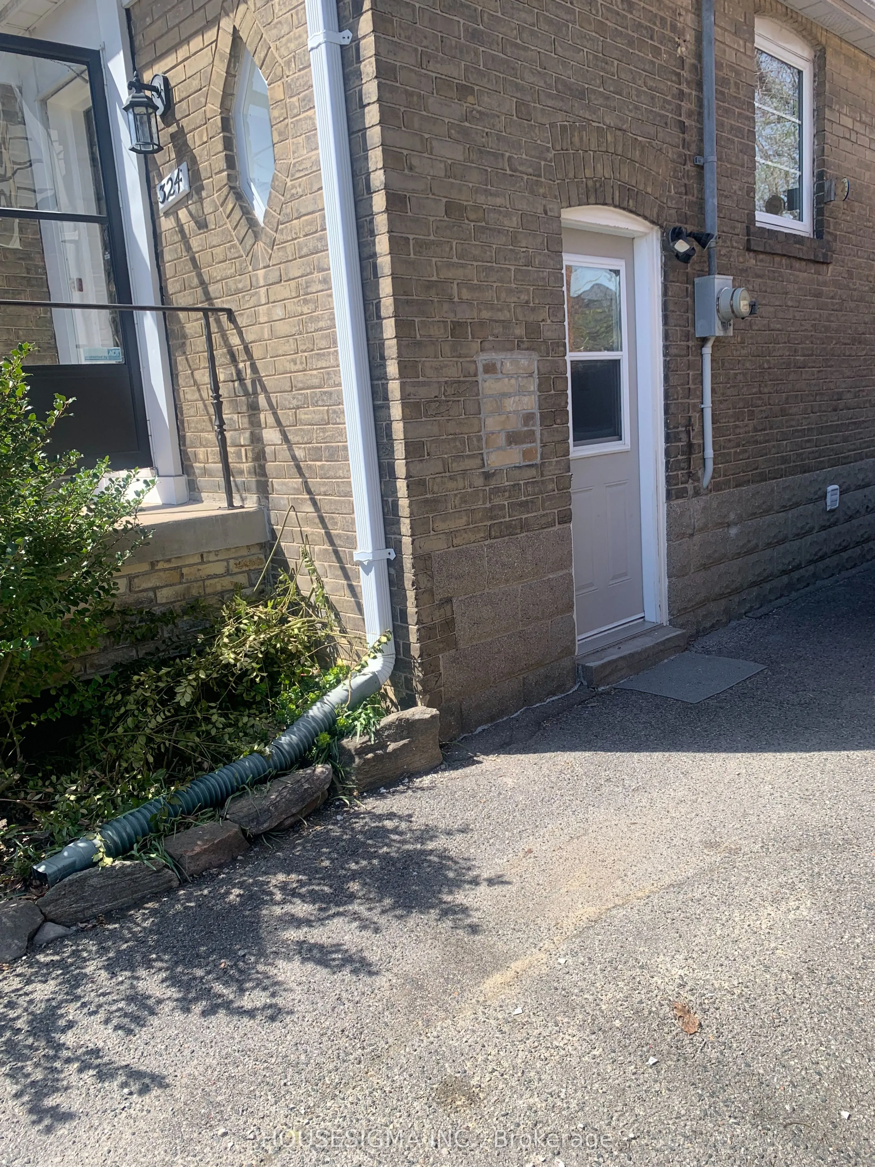 324 Lawrence Avenue W, #Basement