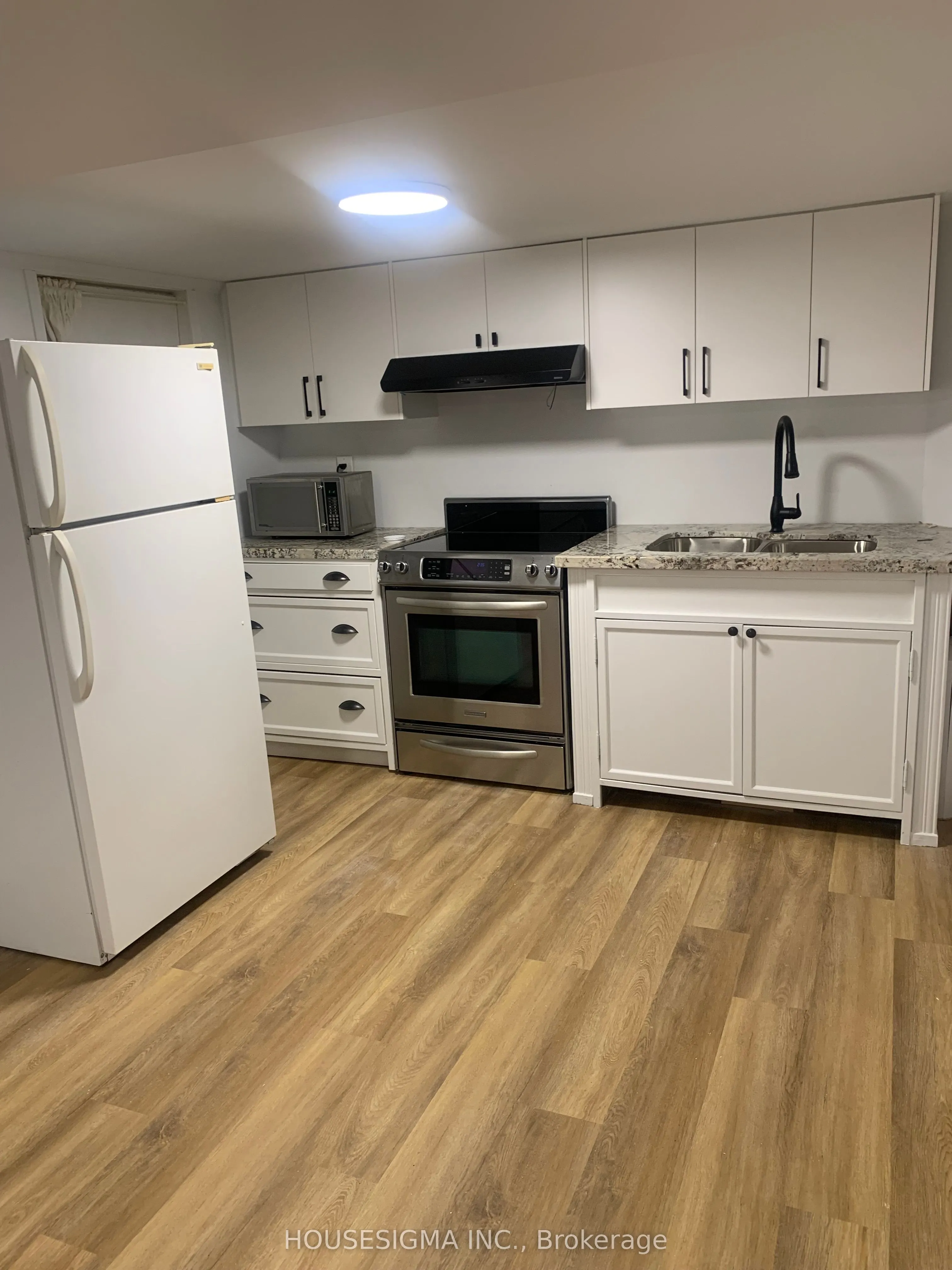 324 Lawrence Avenue W, #Basement