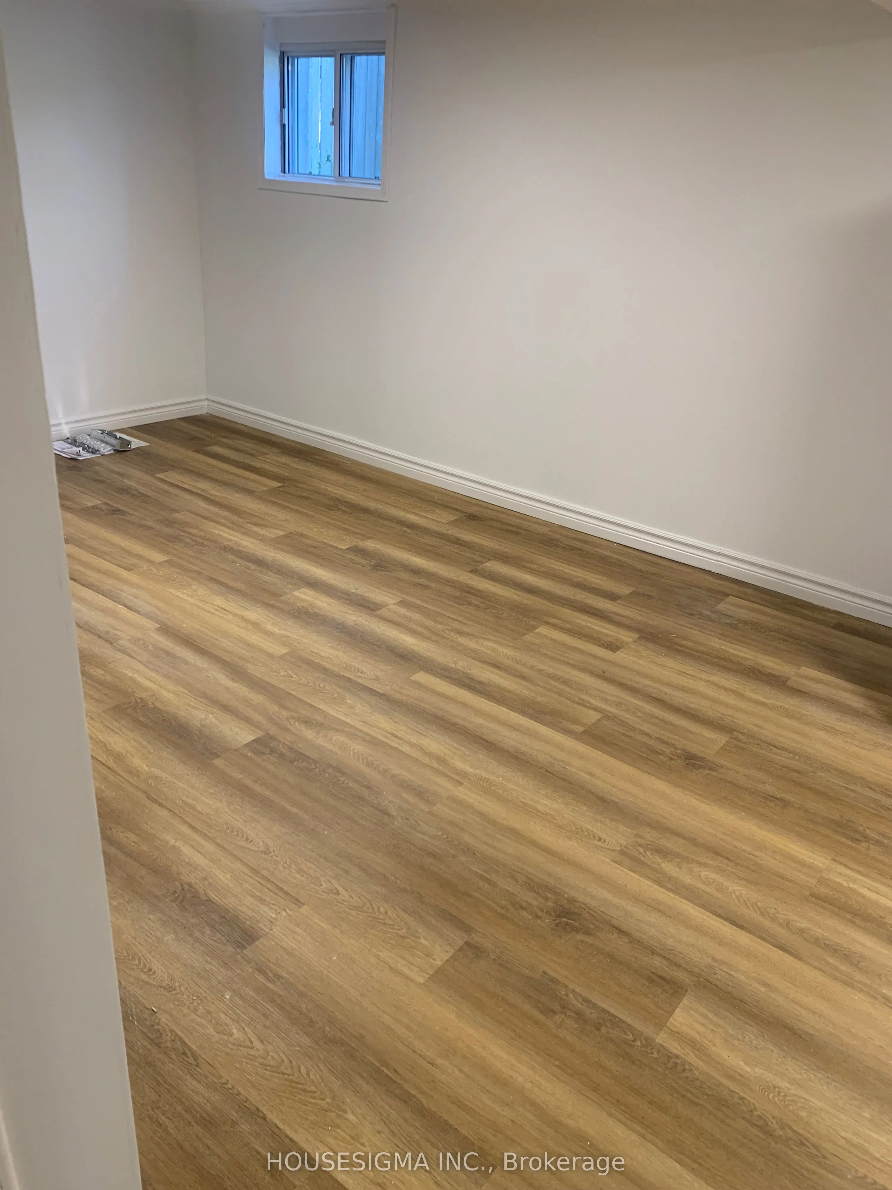 324 Lawrence Avenue W, #Basement