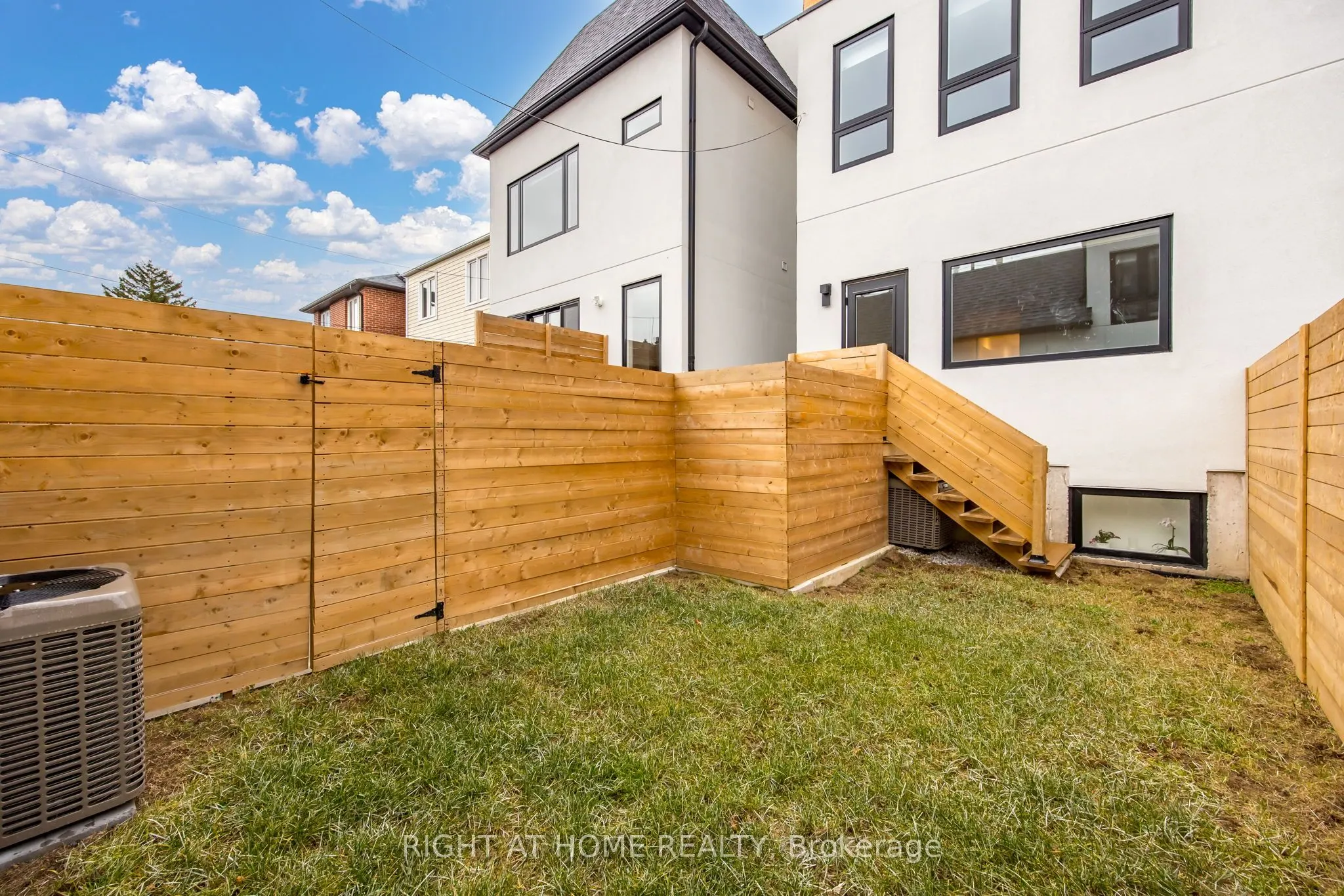 50A Lanark Avenue