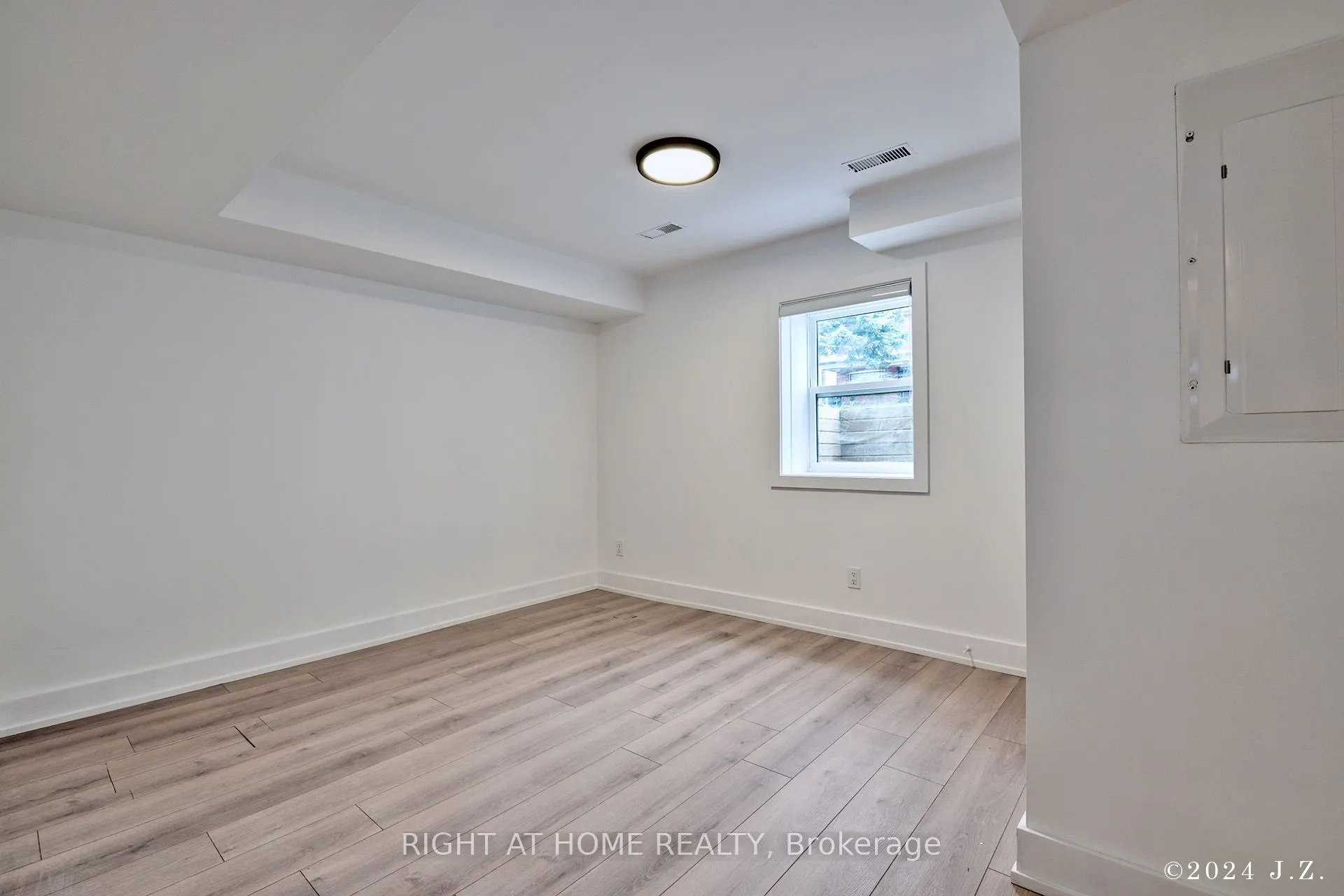 50A Lanark Avenue