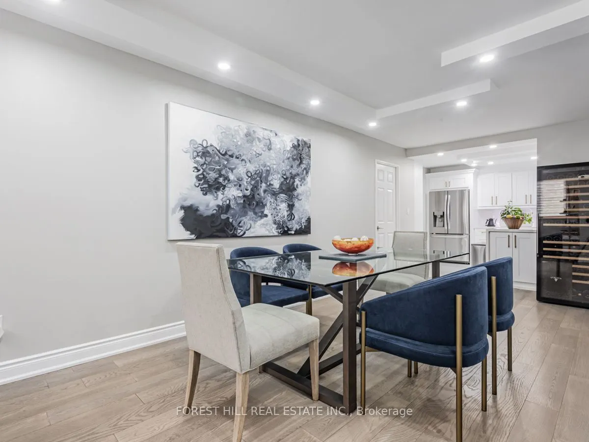 15 Mcmurrich Street, #201