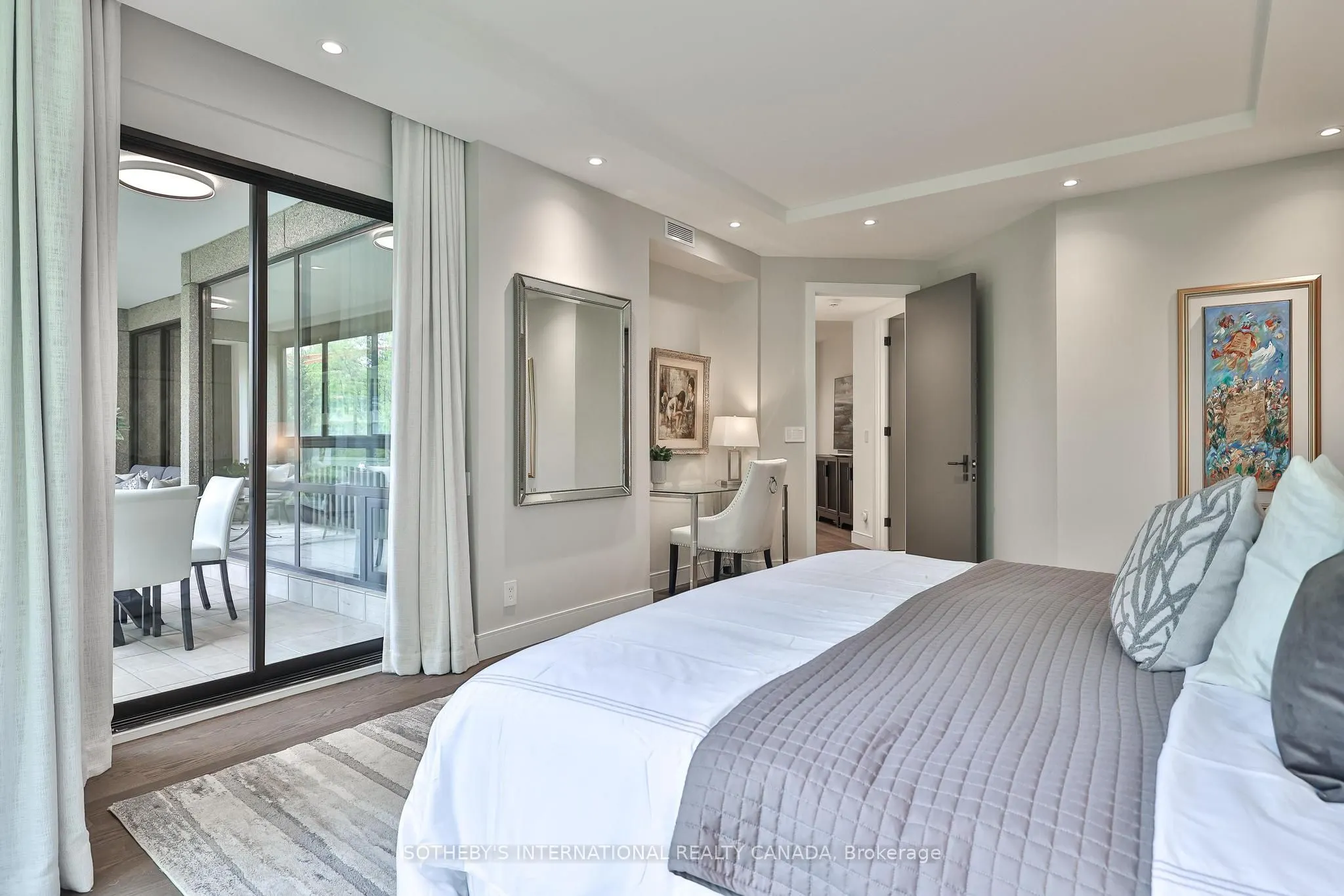 342 Spadina Road, #405