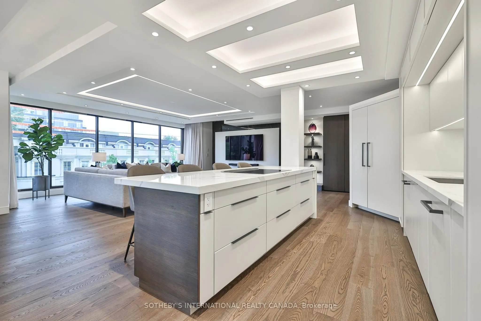 342 Spadina Road, #405