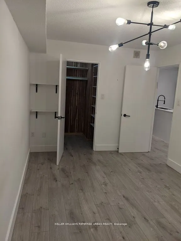 3000 Bathurst Street #110