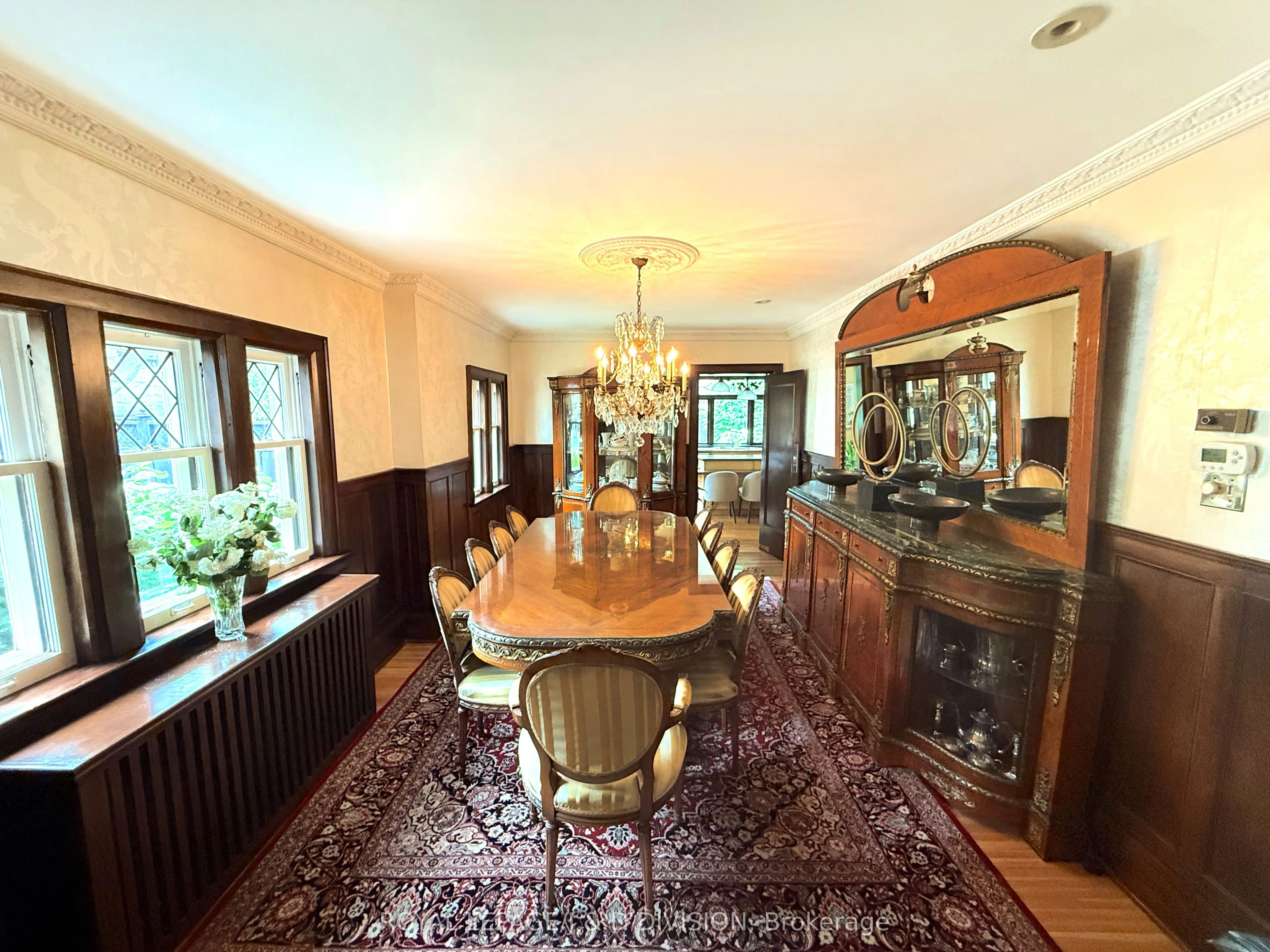 77 College View Avenue
