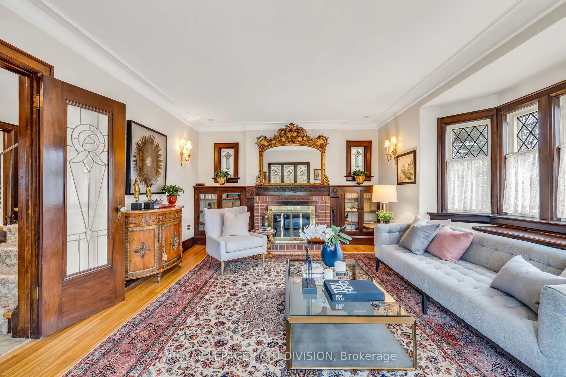 77 College View Avenue