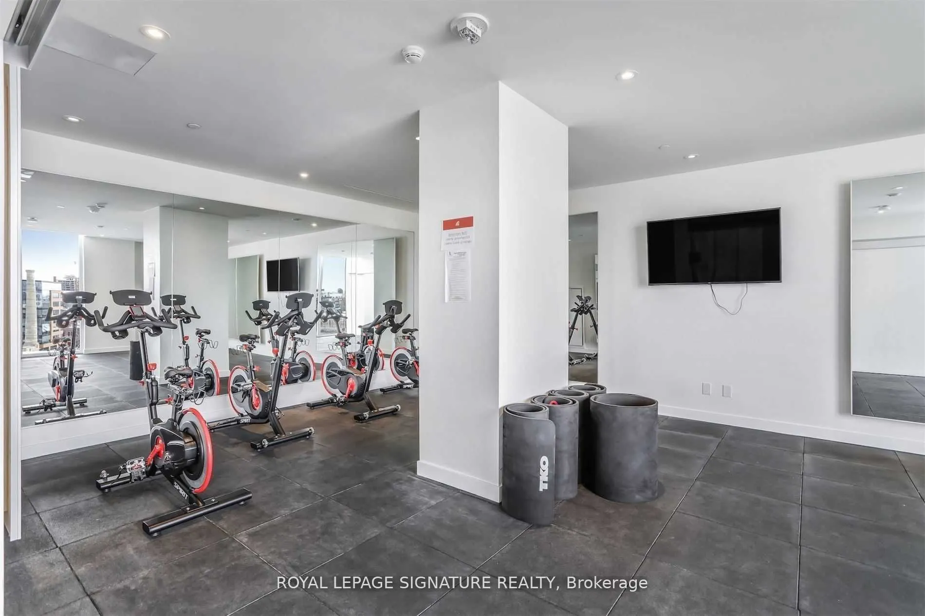 135 East Liberty Street, #1005