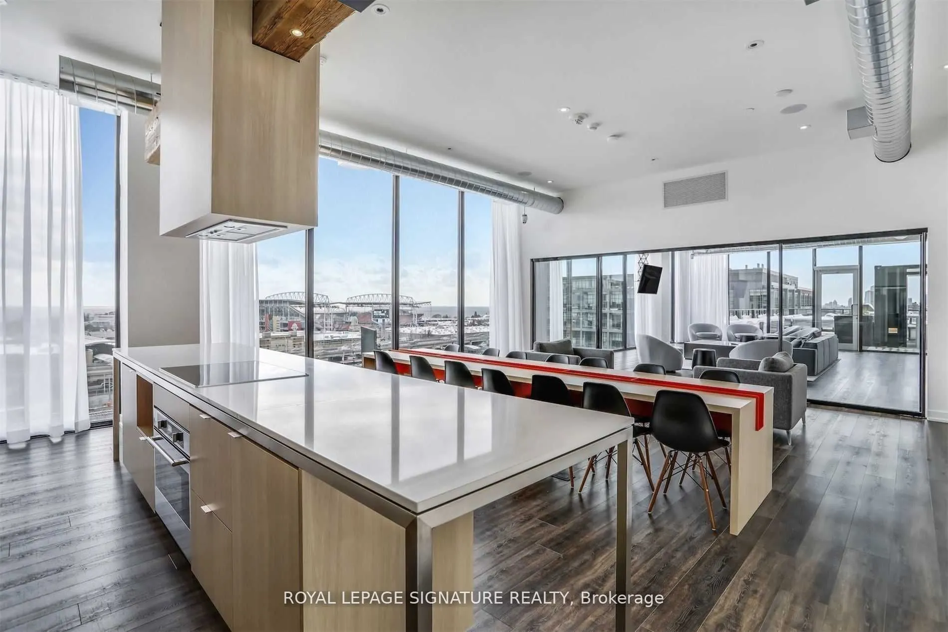 135 East Liberty Street, #1005