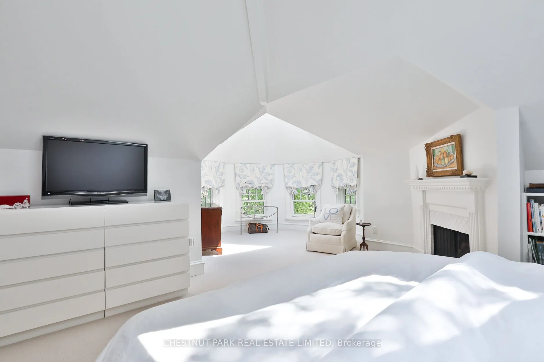 89 Elm Avenue, #2-W
