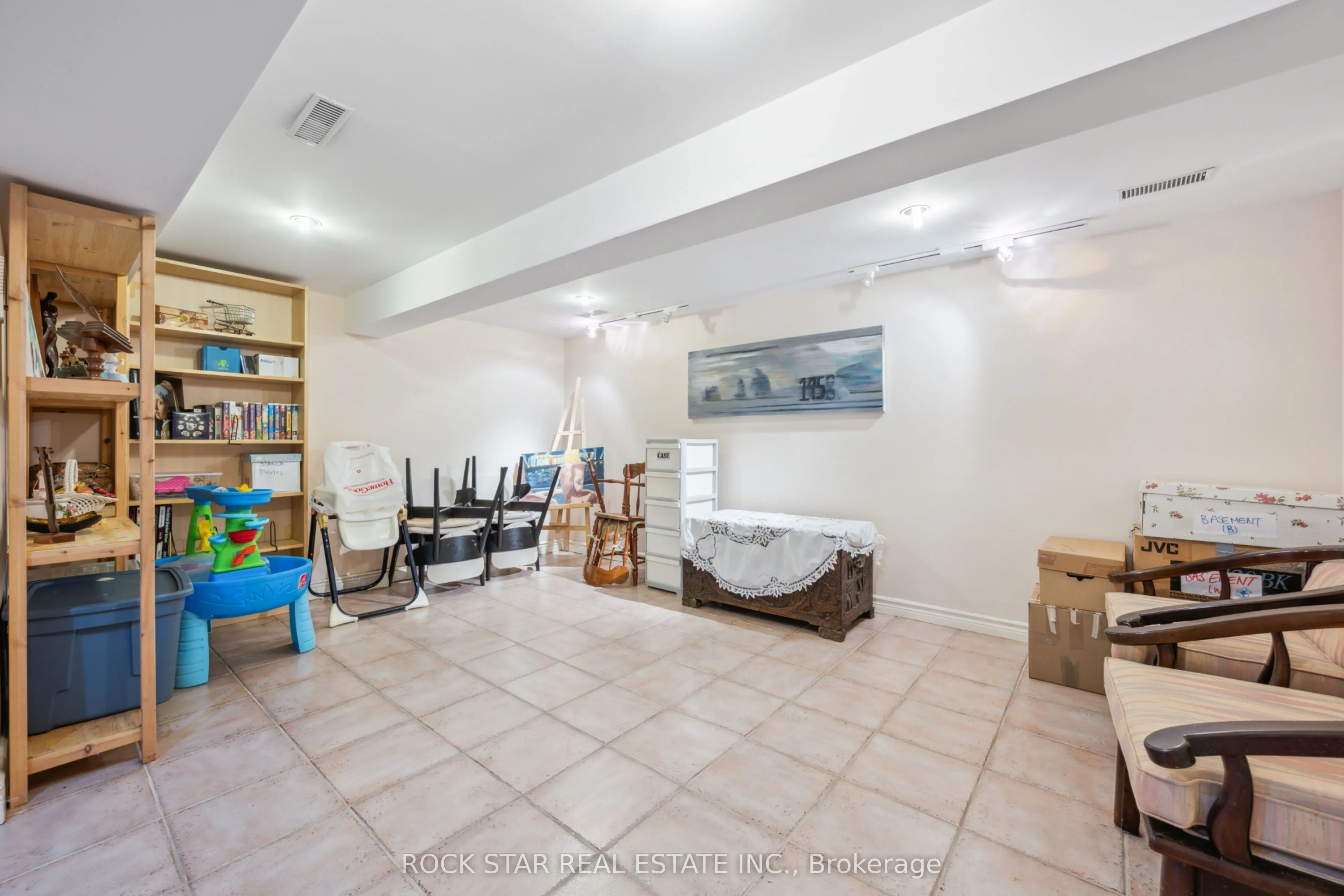 22 Fairmeadow Avenue