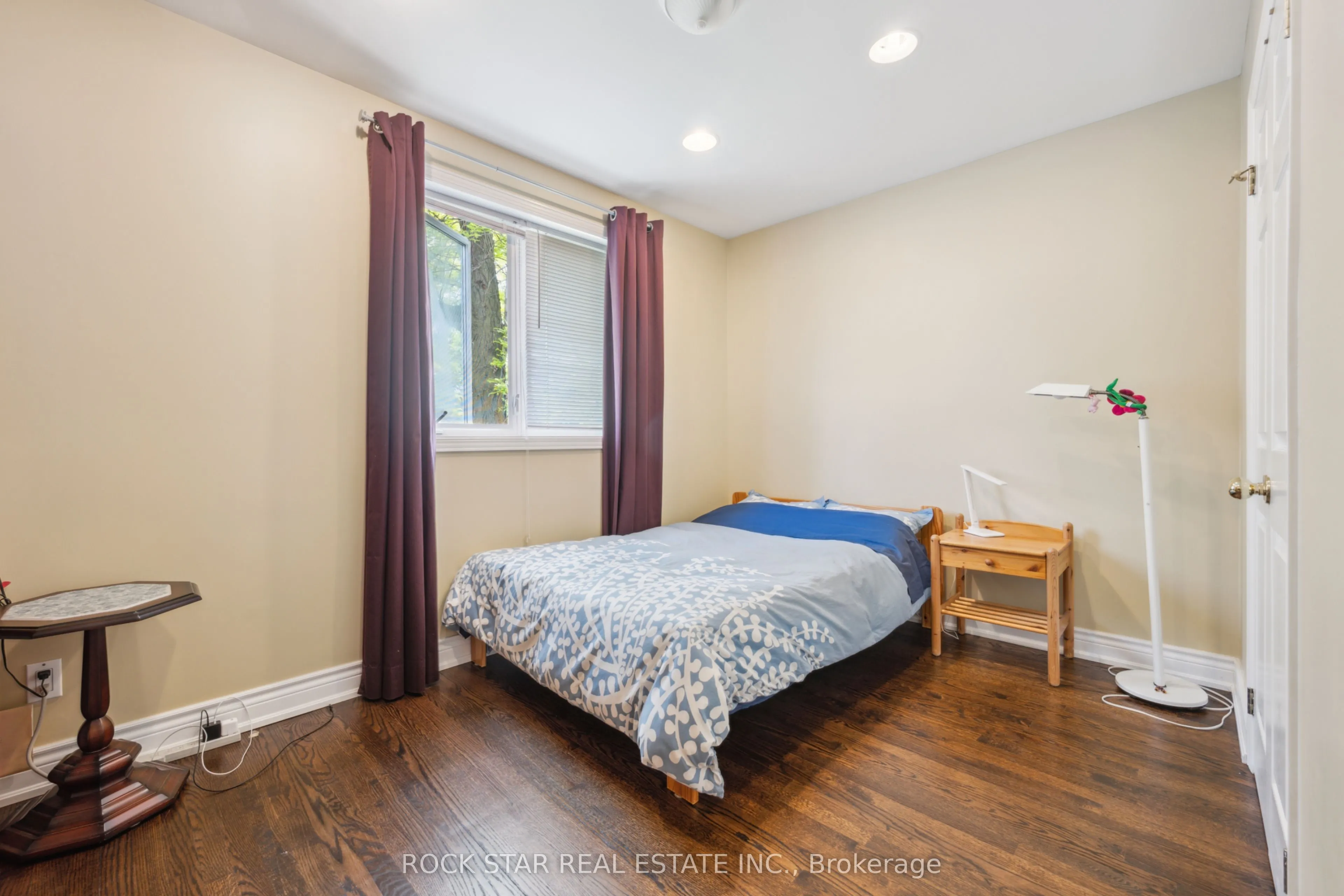22 Fairmeadow Avenue