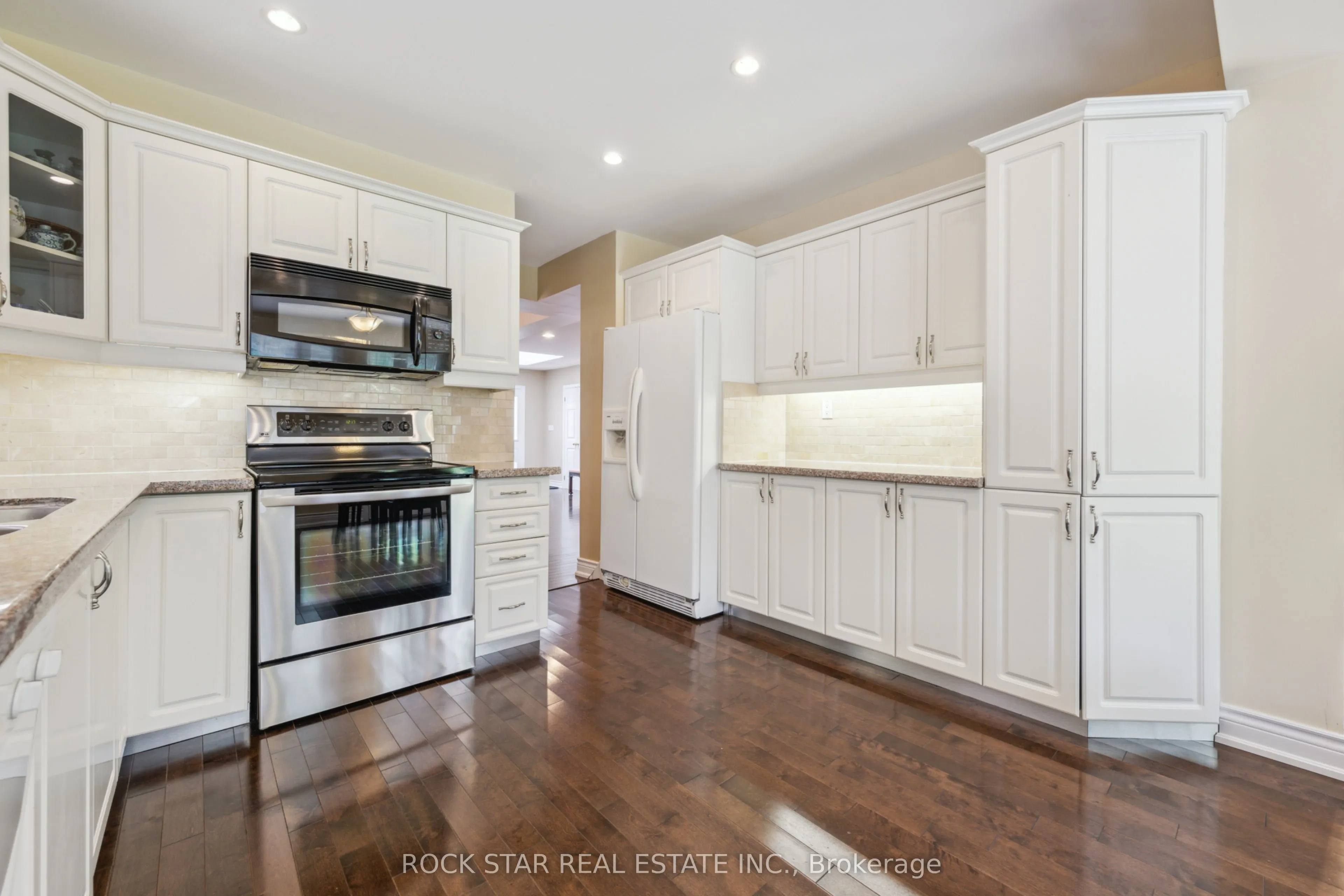 22 Fairmeadow Avenue