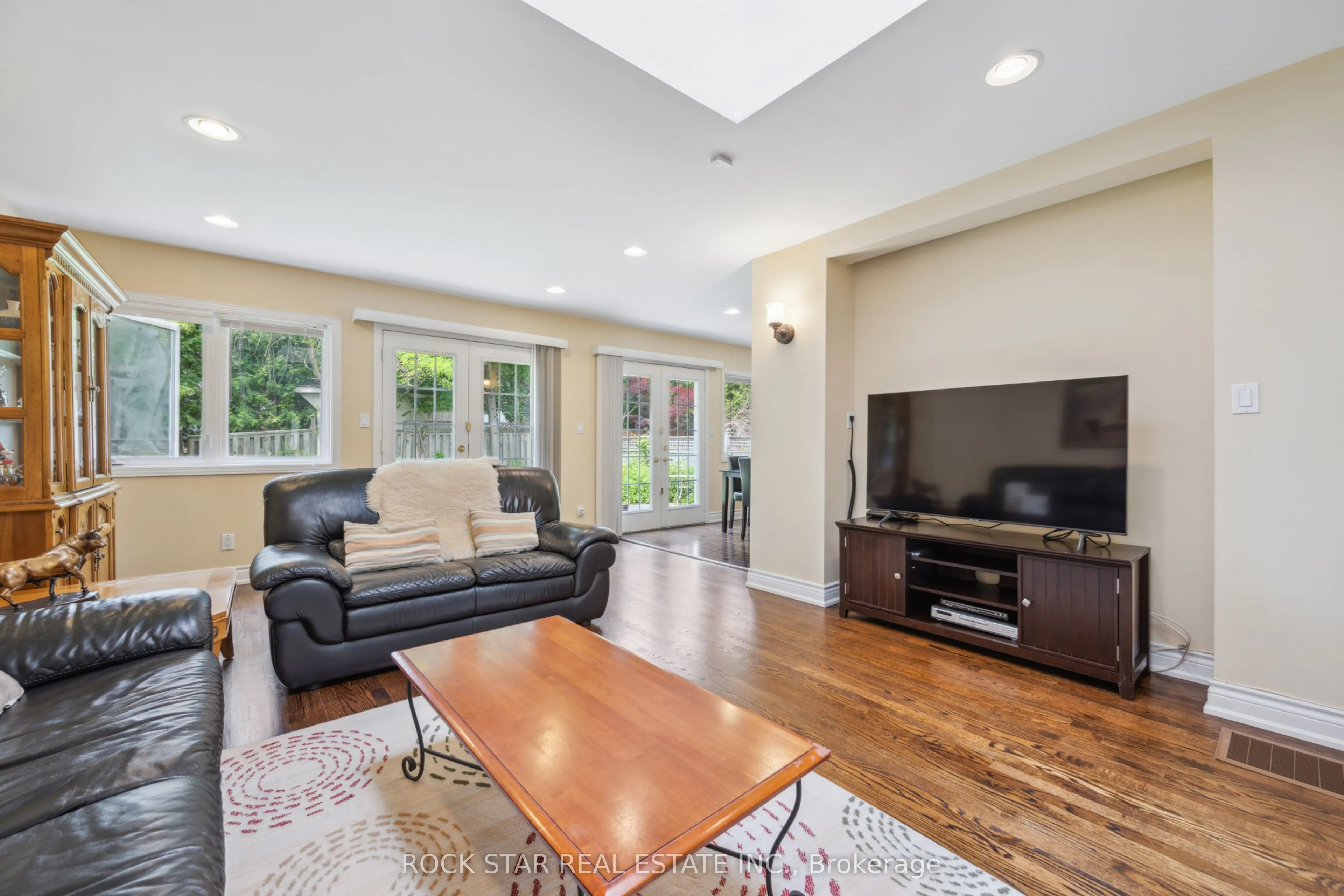 22 Fairmeadow Avenue