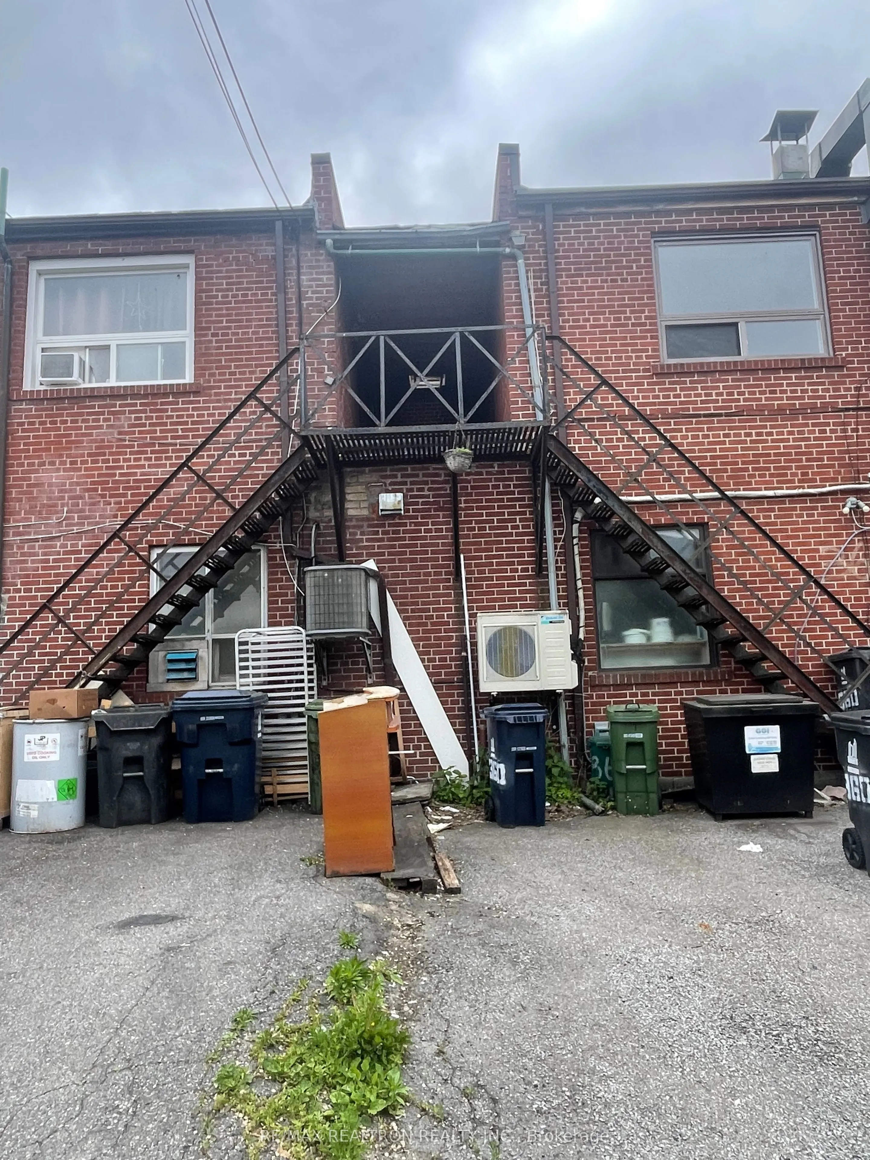360 Wilson Avenue, #2nd Floor