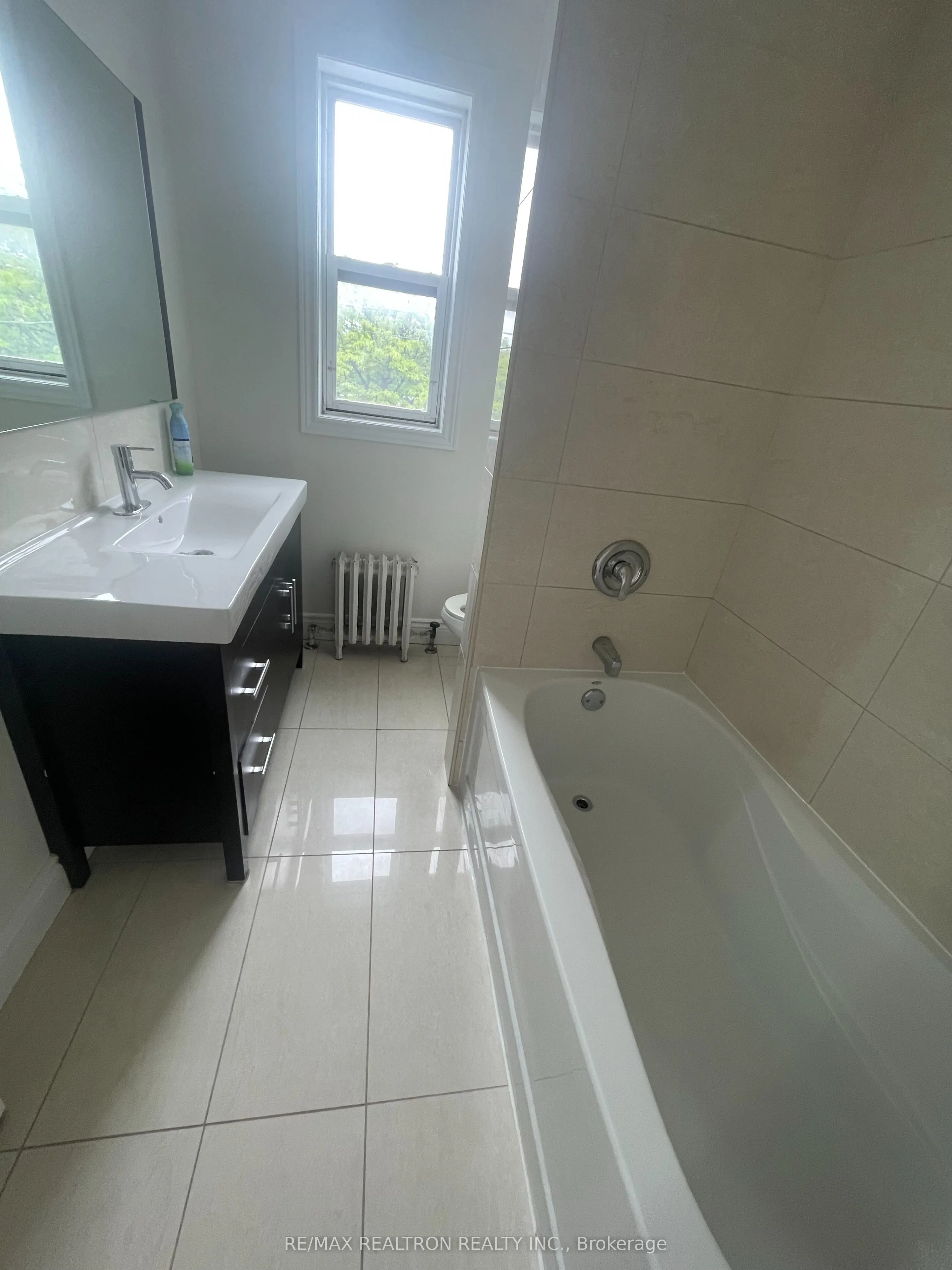 360 Wilson Avenue, #2nd Floor