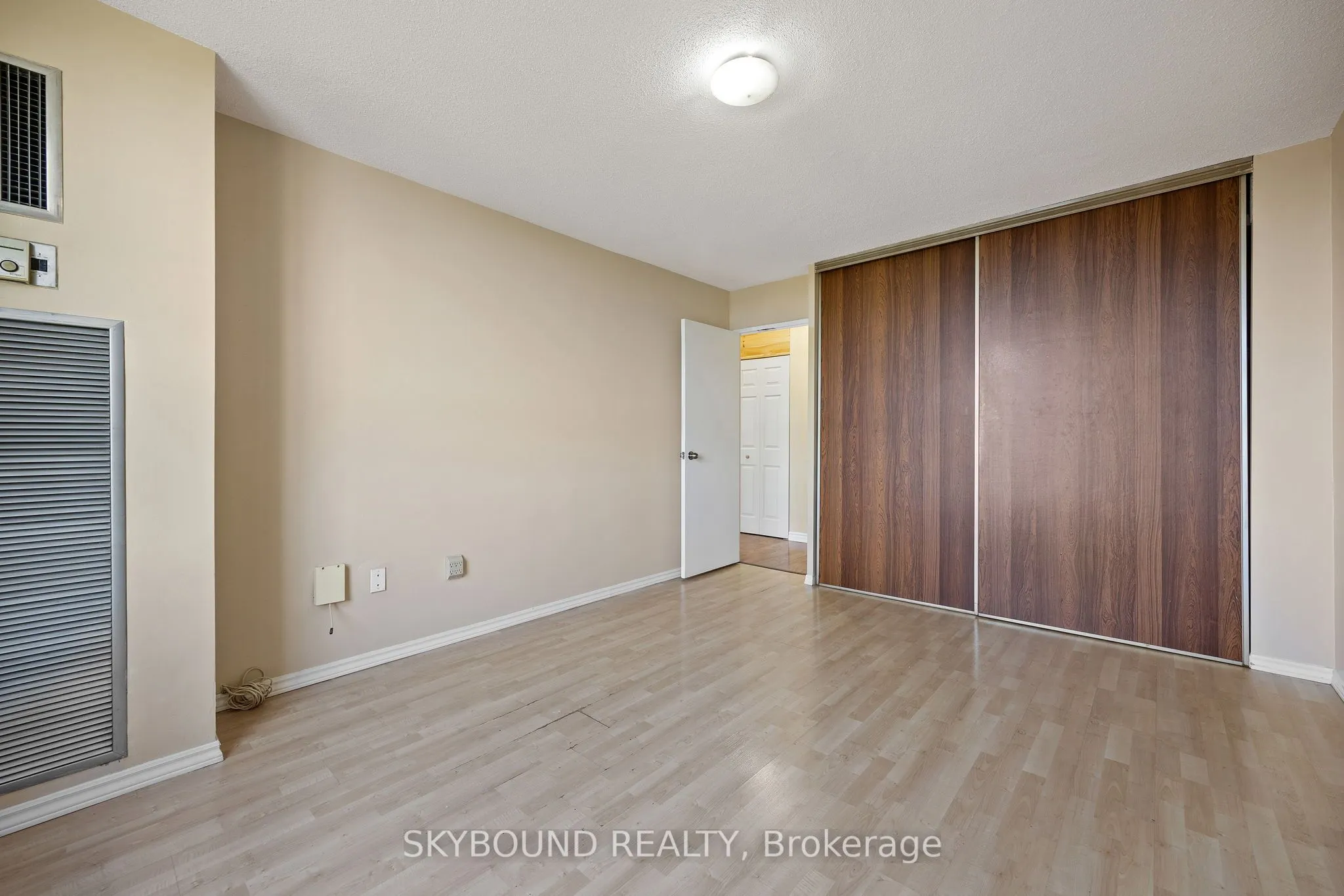 260 Seneca Hill Drive, #1203