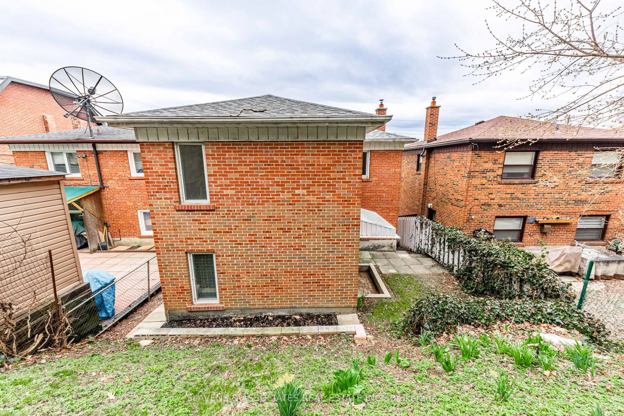 796 Davenport Road
