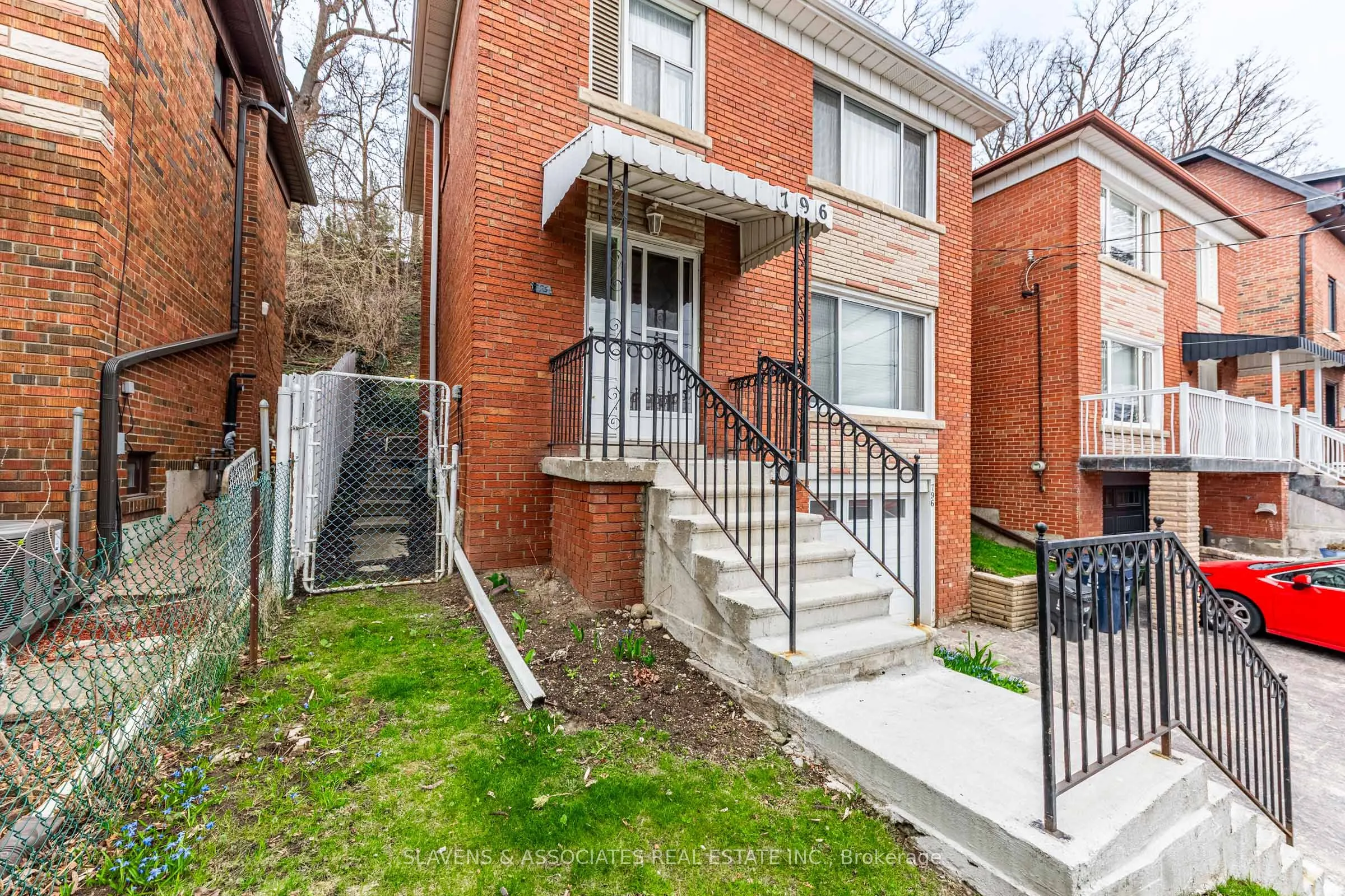 796 Davenport Road