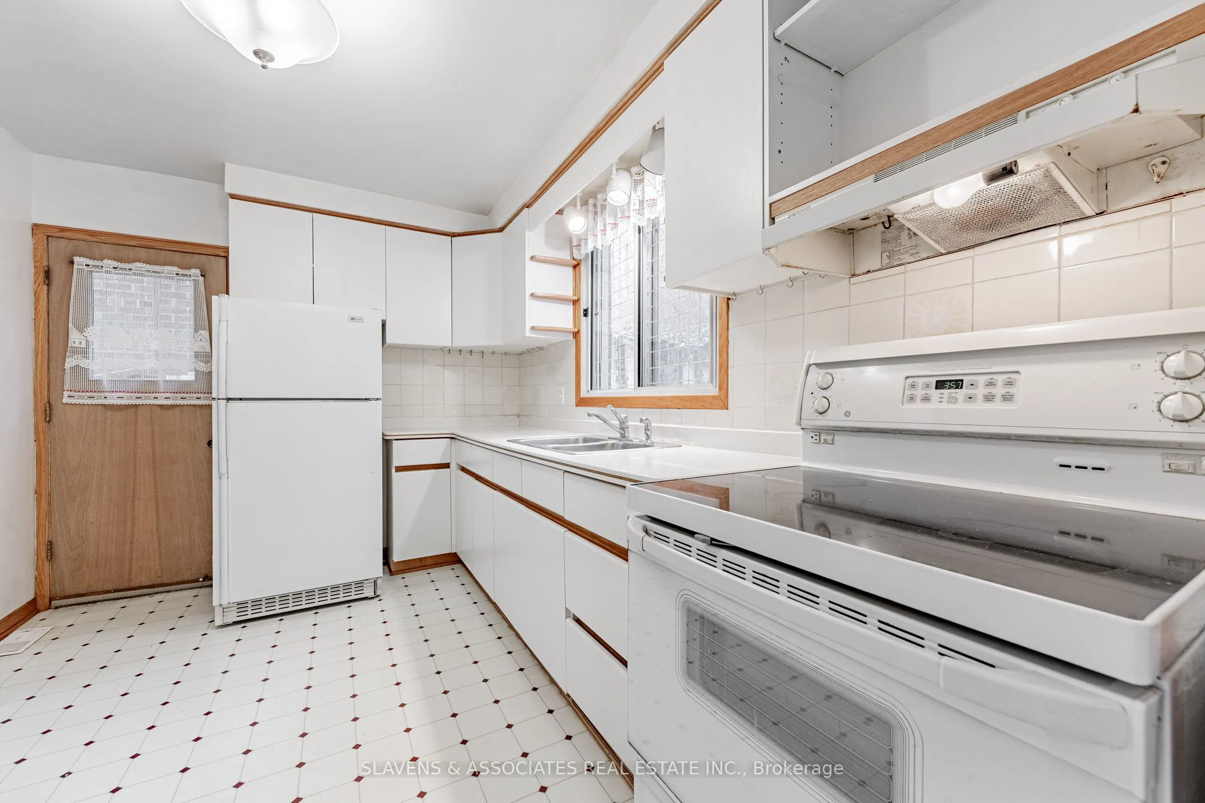796 Davenport Road