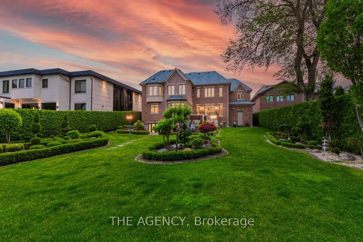 75 Arjay Crescent