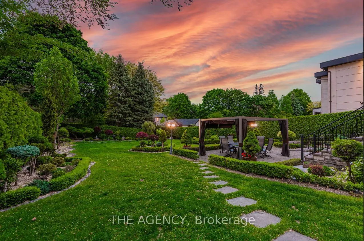 75 Arjay Crescent