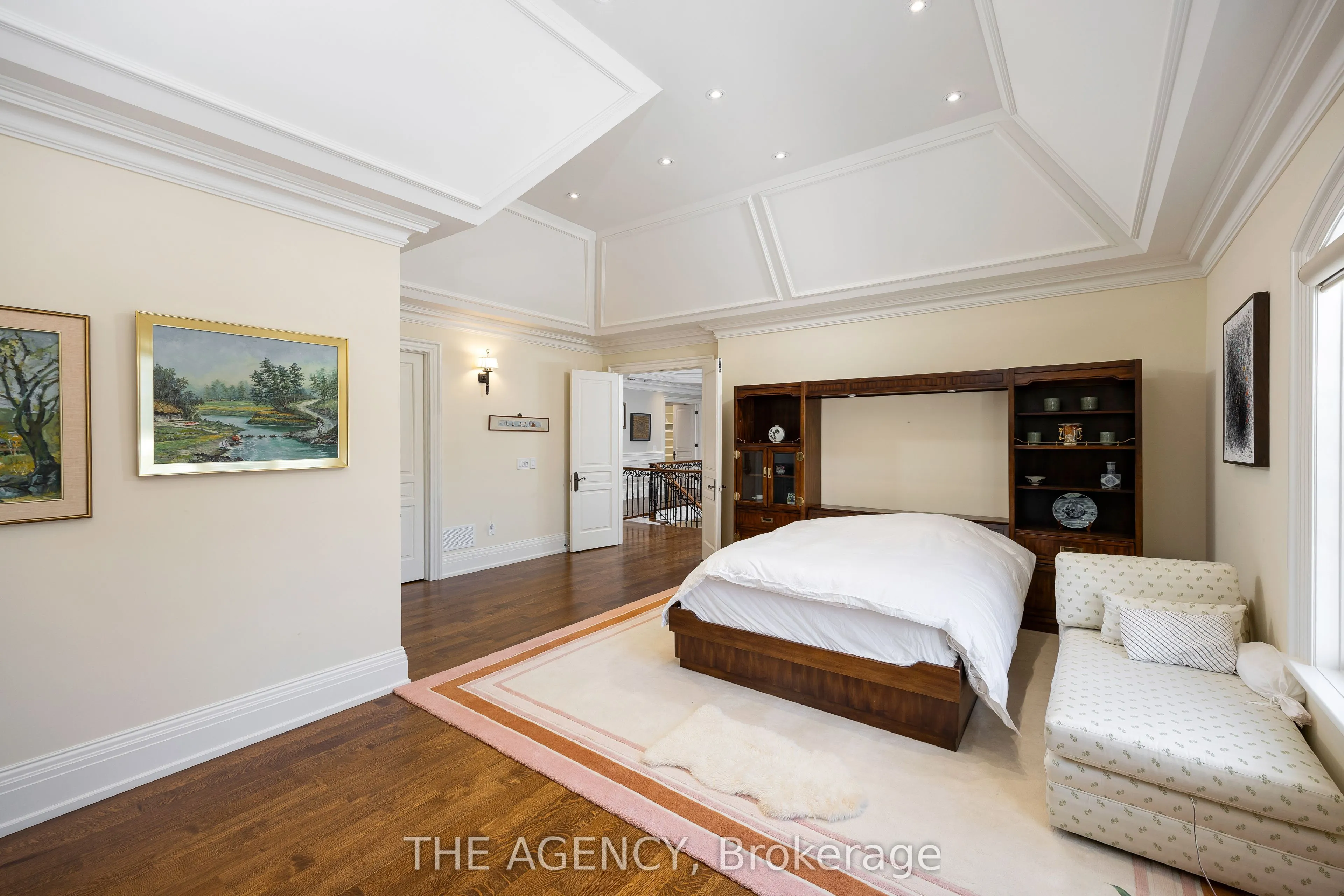75 Arjay Crescent