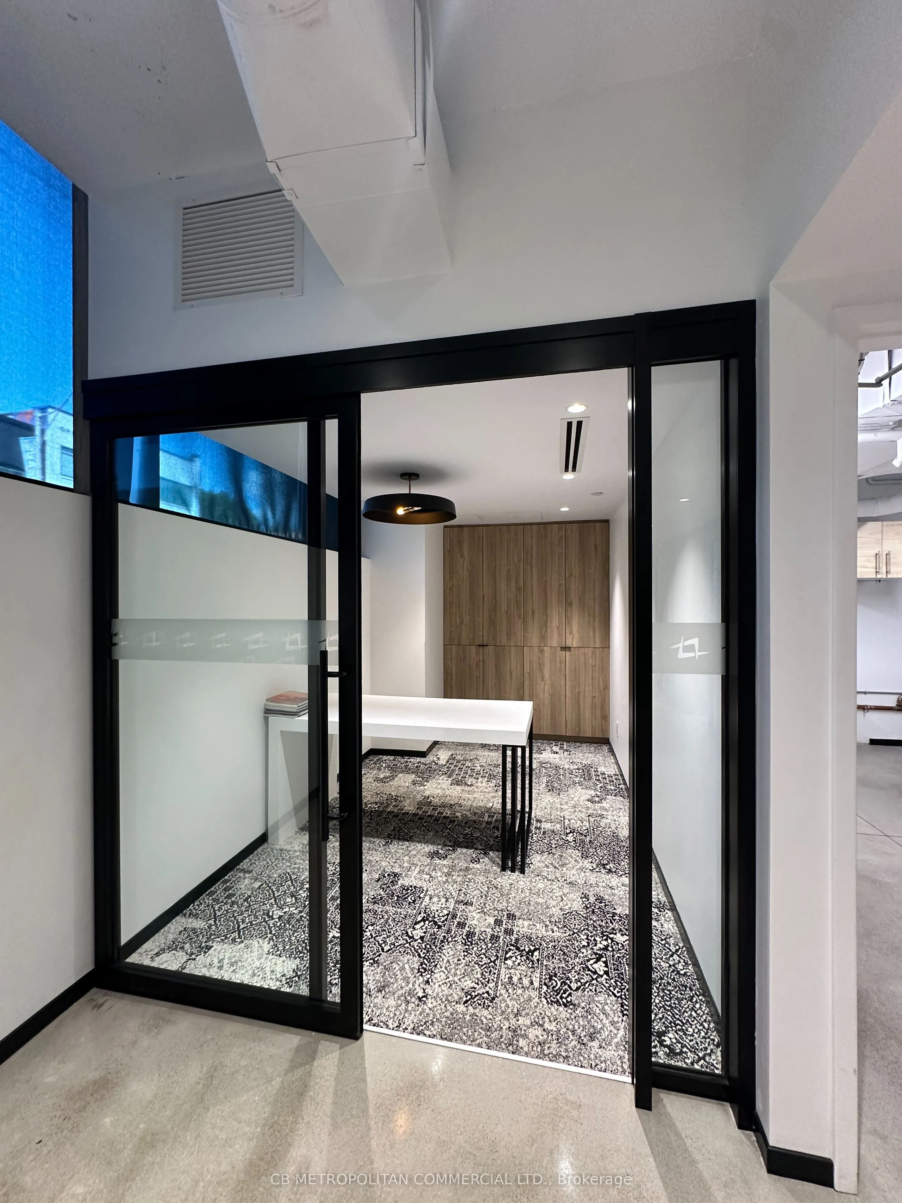 1027 Yonge Street, #103