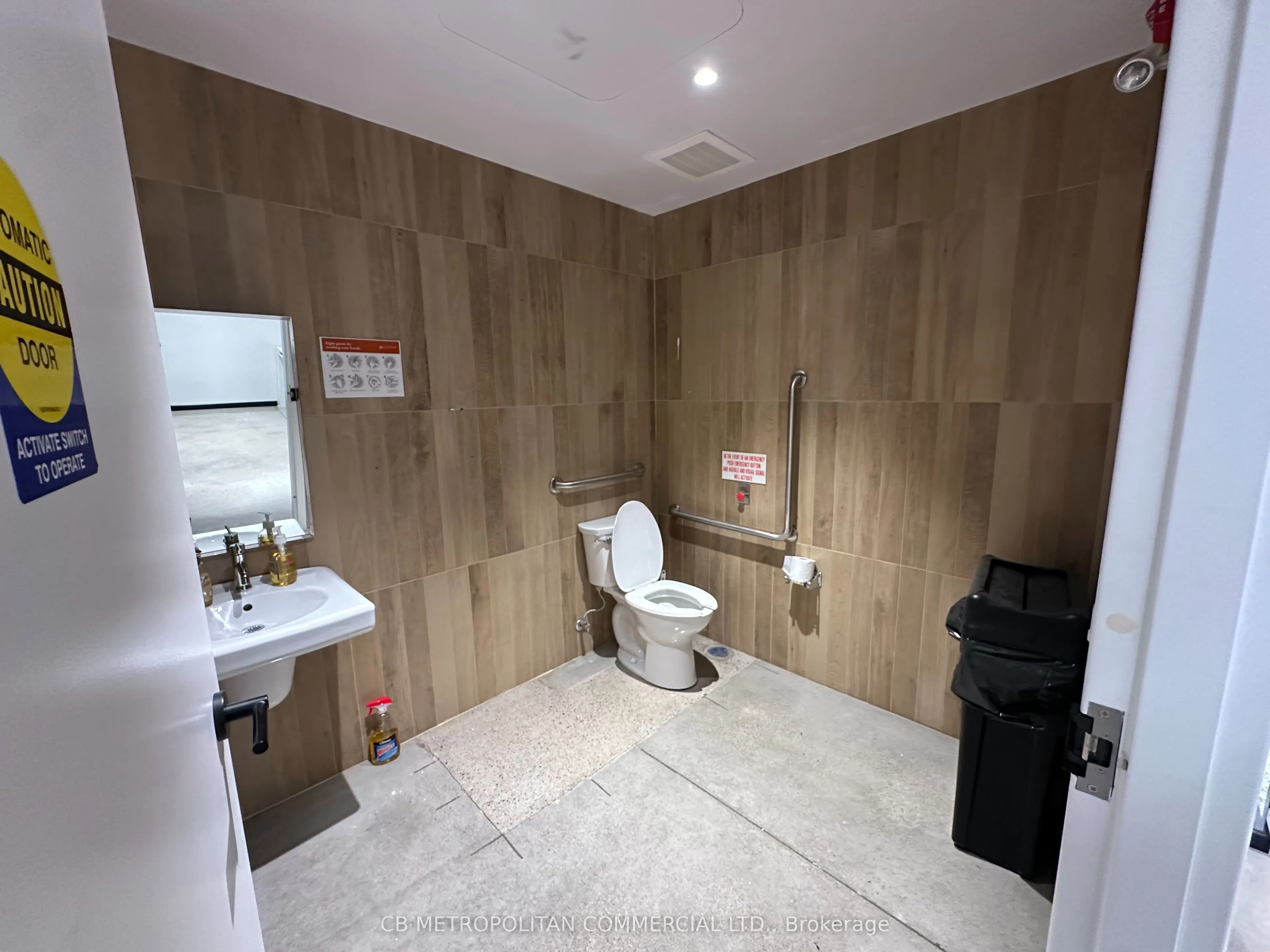 1027 Yonge Street, #103