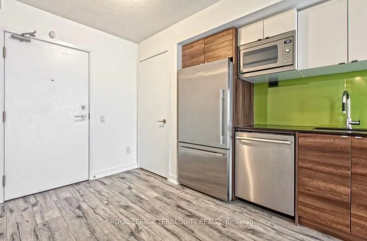 121 Mcmahon Drive, #307
