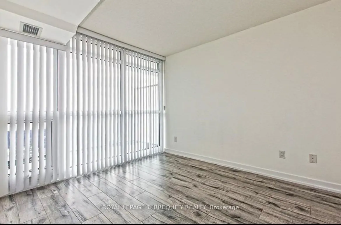 121 Mcmahon Drive, #307