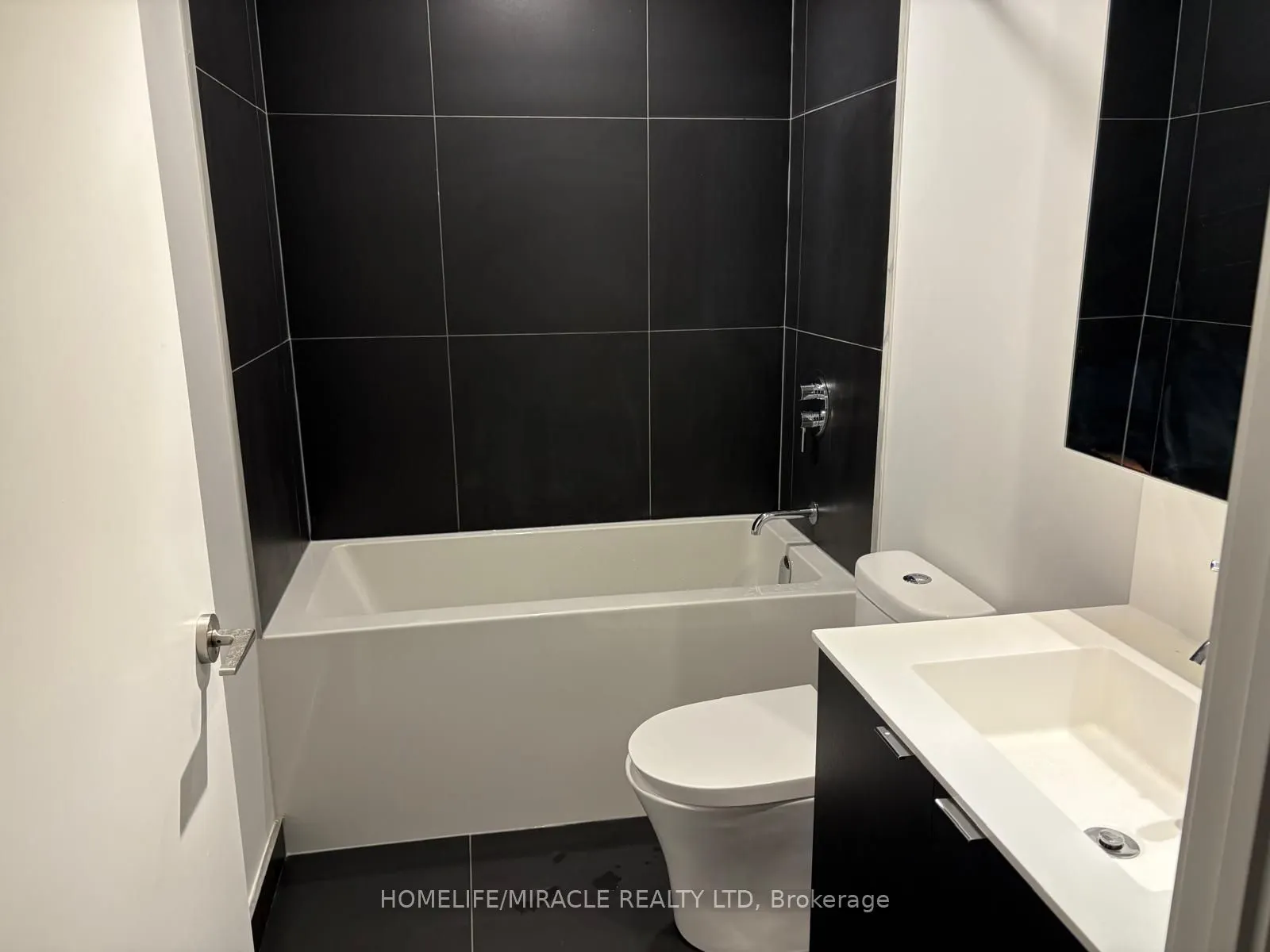 20 Edward Street, #1422