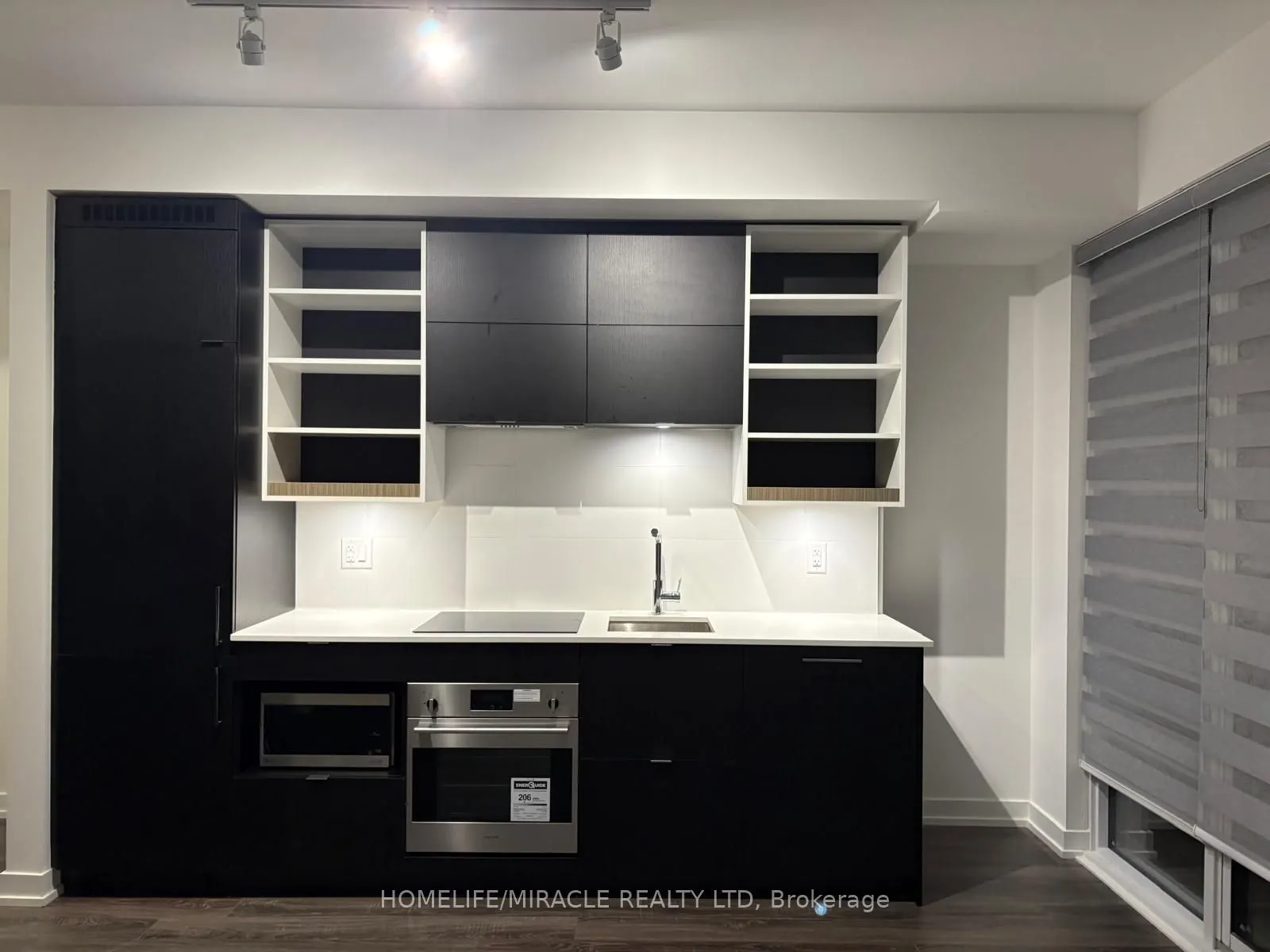 20 Edward Street, #1422