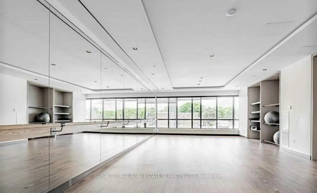 225 Sumach Street, #912