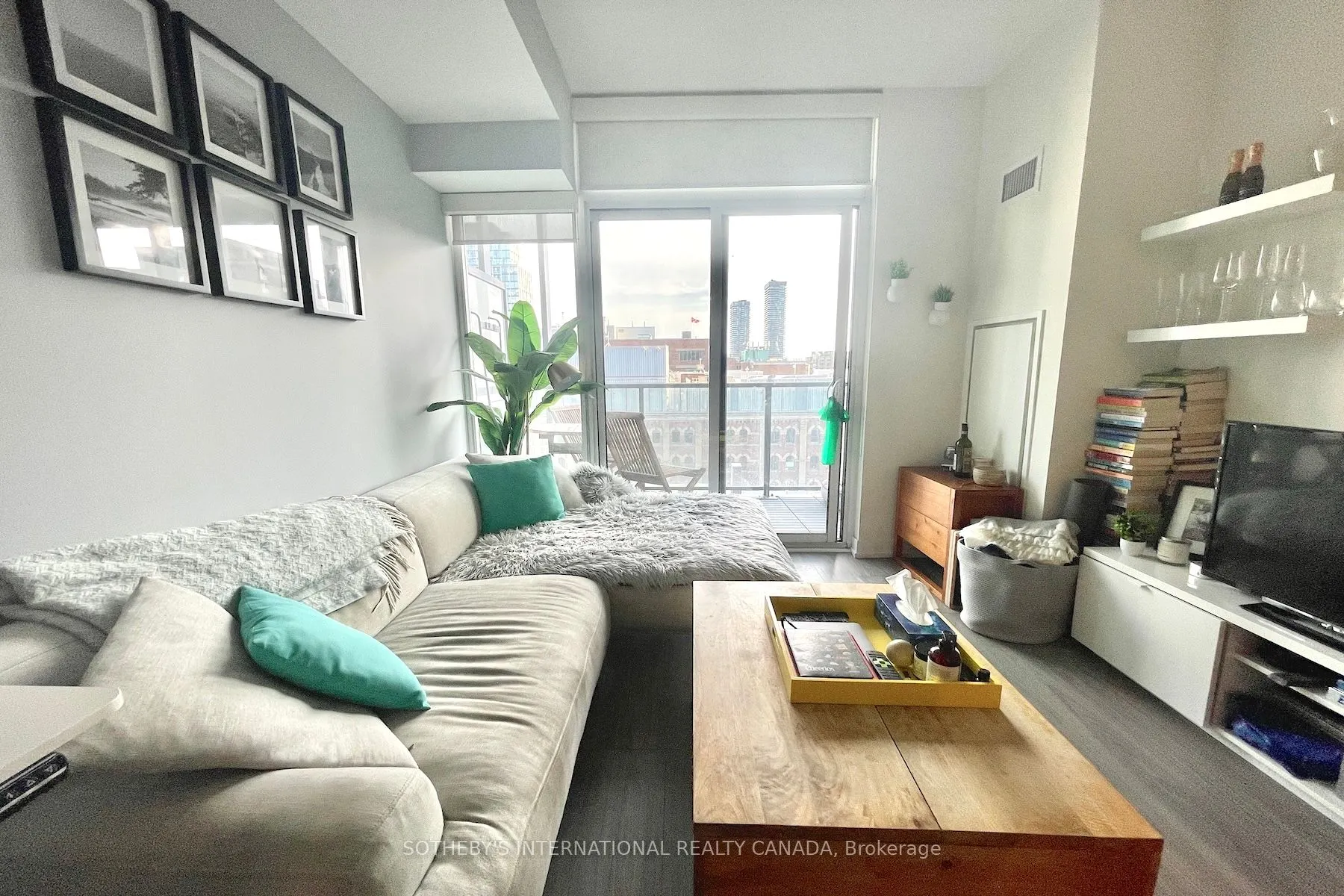 105 George Street #706