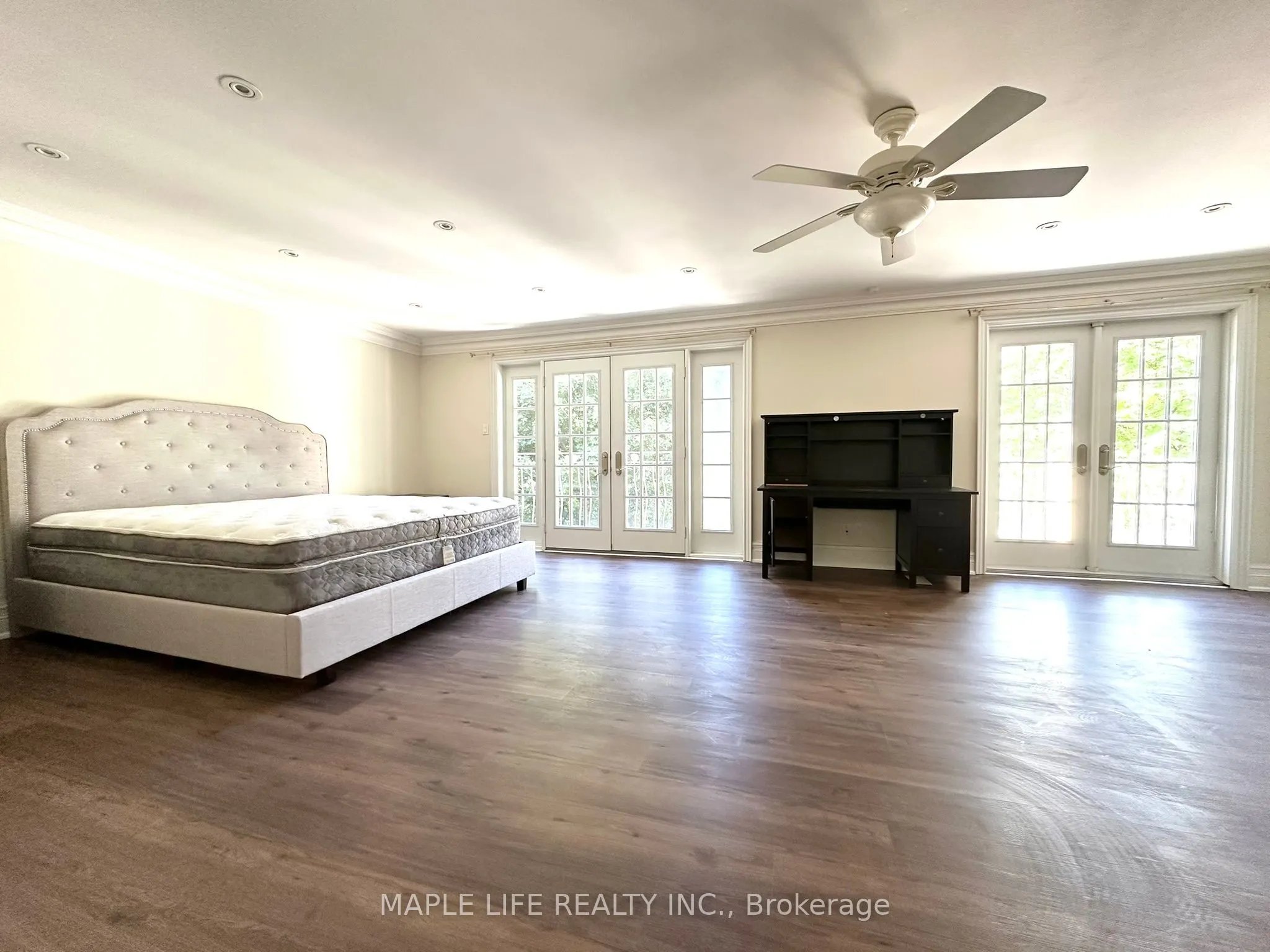 16 Brian Cliff Drive